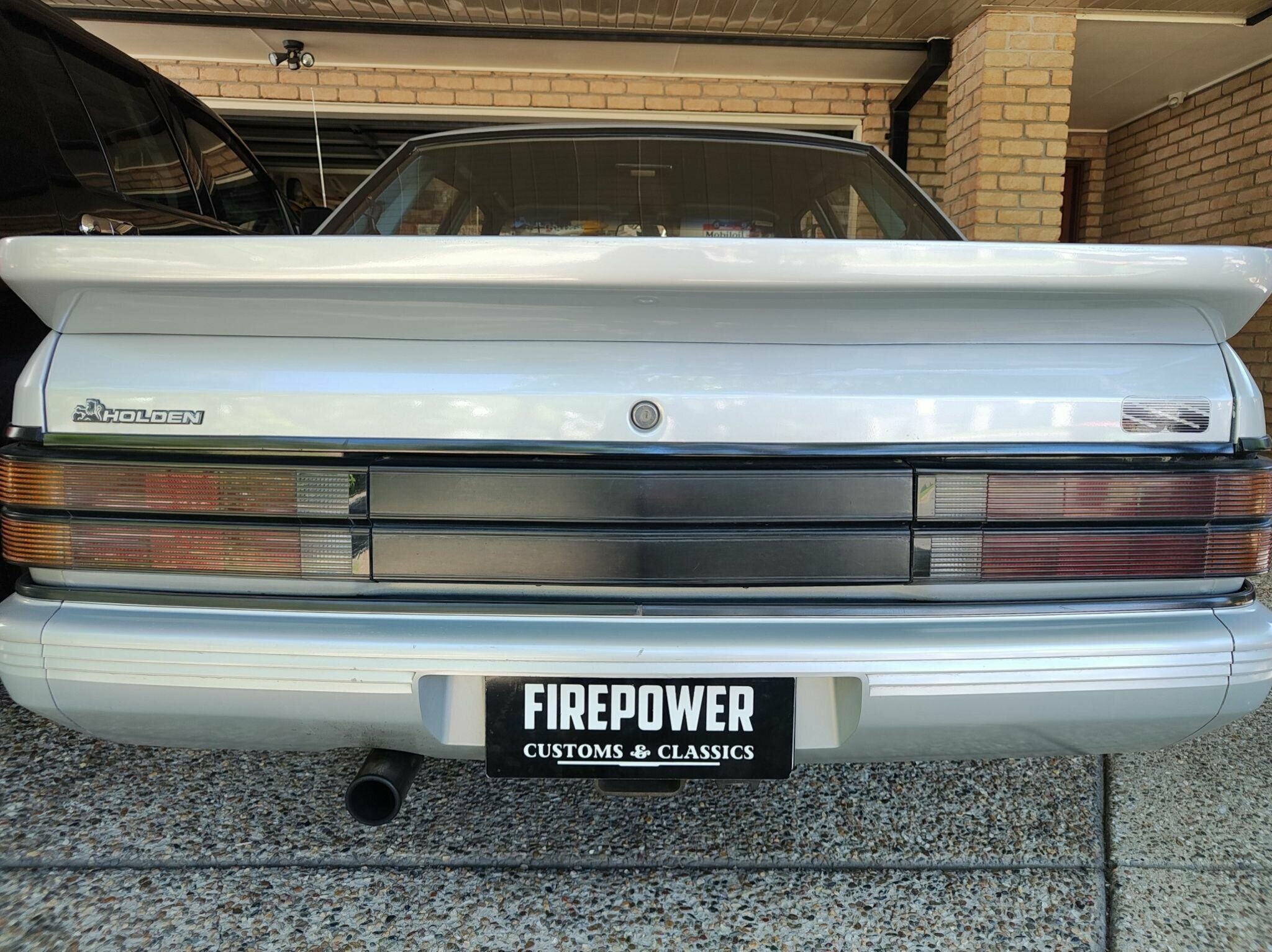 1985 HOLDEN COMMODORE VK SS MANUAL SEDAN