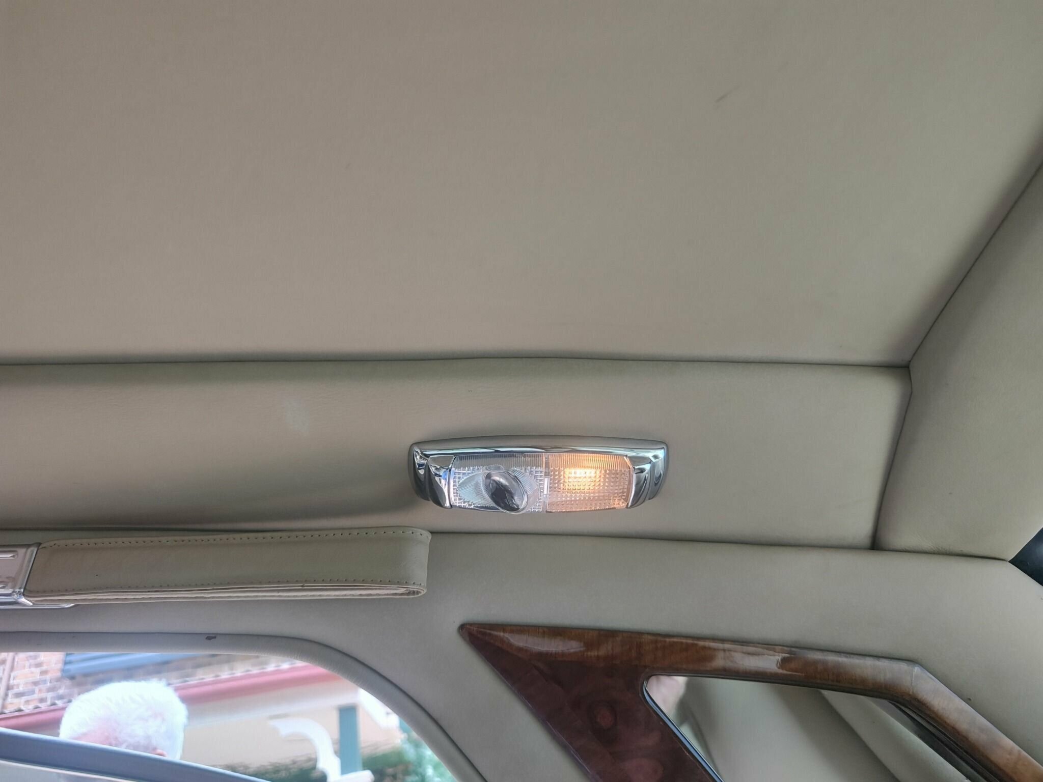 1989 ROLLS-ROYCE SILVER SPIRIT 3 SP AUTOMATIC 4D SEDAN