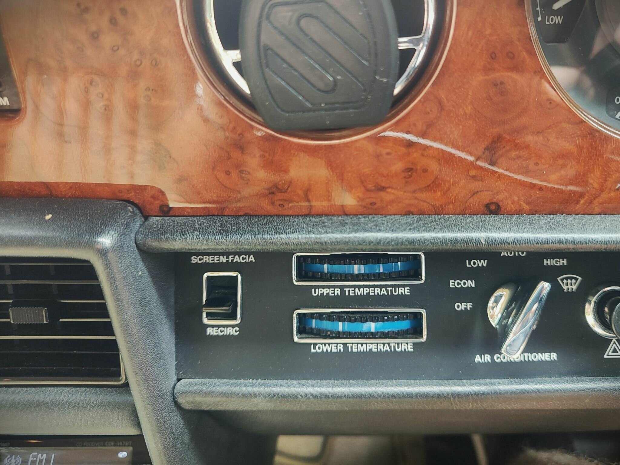 1989 ROLLS-ROYCE SILVER SPIRIT 3 SP AUTOMATIC 4D SEDAN