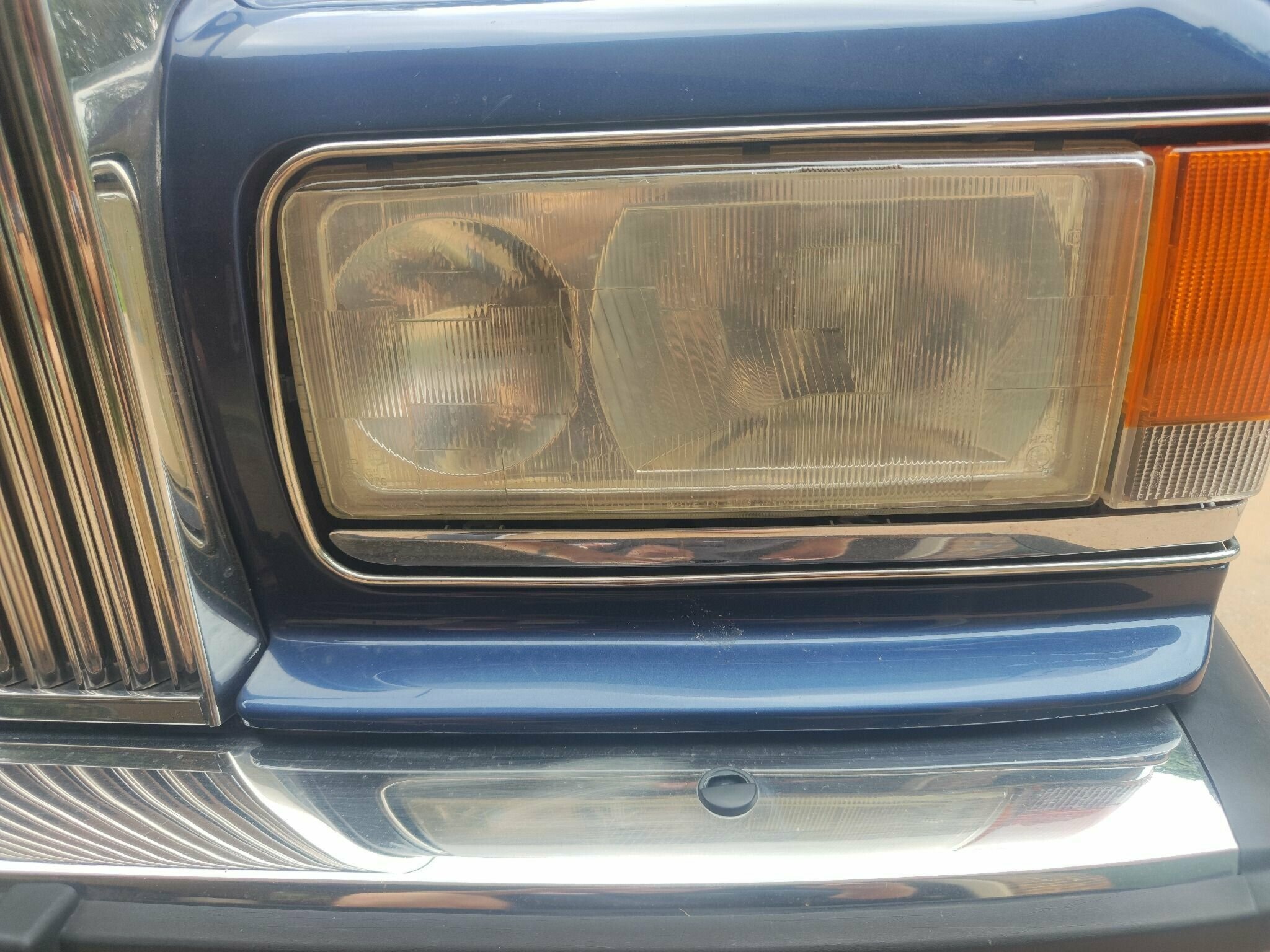 1989 ROLLS-ROYCE SILVER SPIRIT 3 SP AUTOMATIC 4D SEDAN