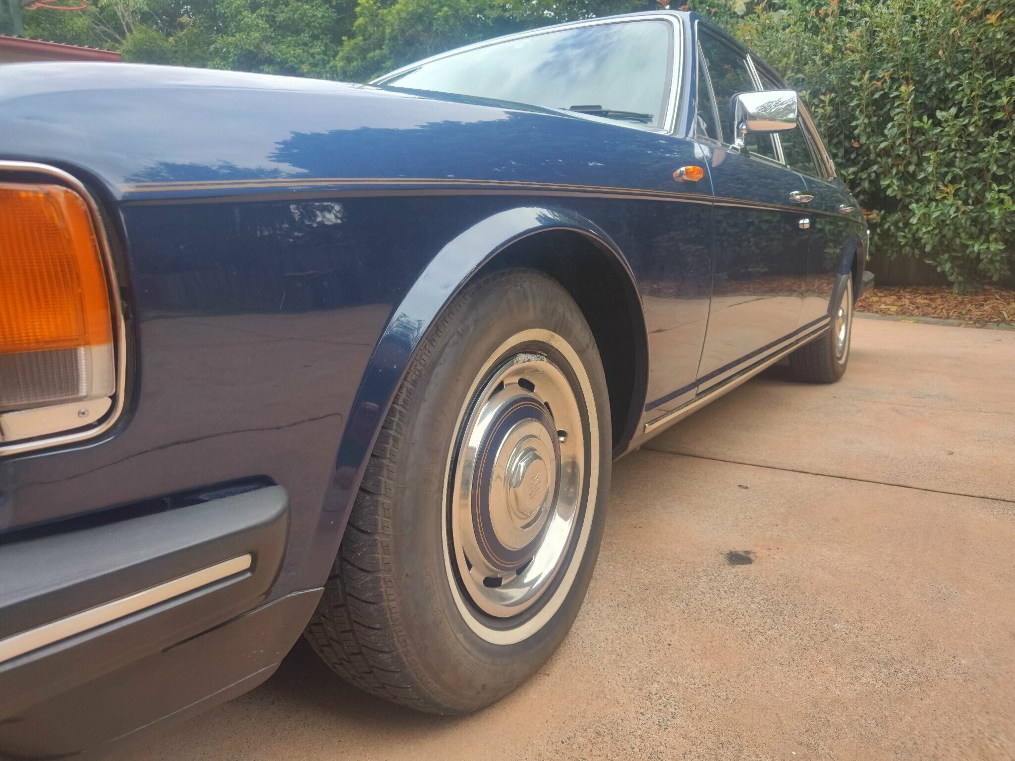 1989 ROLLS-ROYCE SILVER SPIRIT 3 SP AUTOMATIC 4D SEDAN