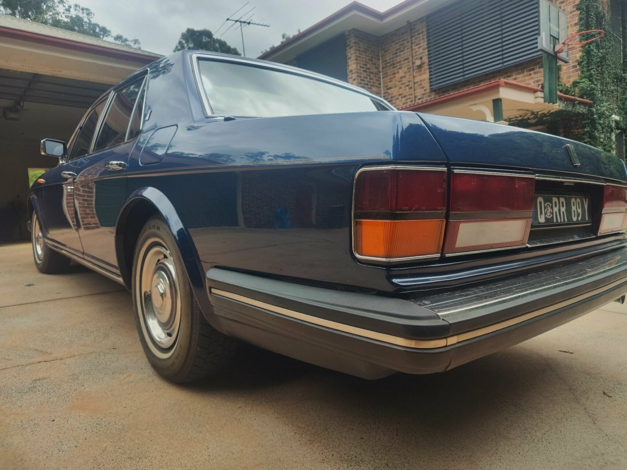 1989 ROLLS-ROYCE SILVER SPIRIT 3 SP AUTOMATIC 4D SEDAN