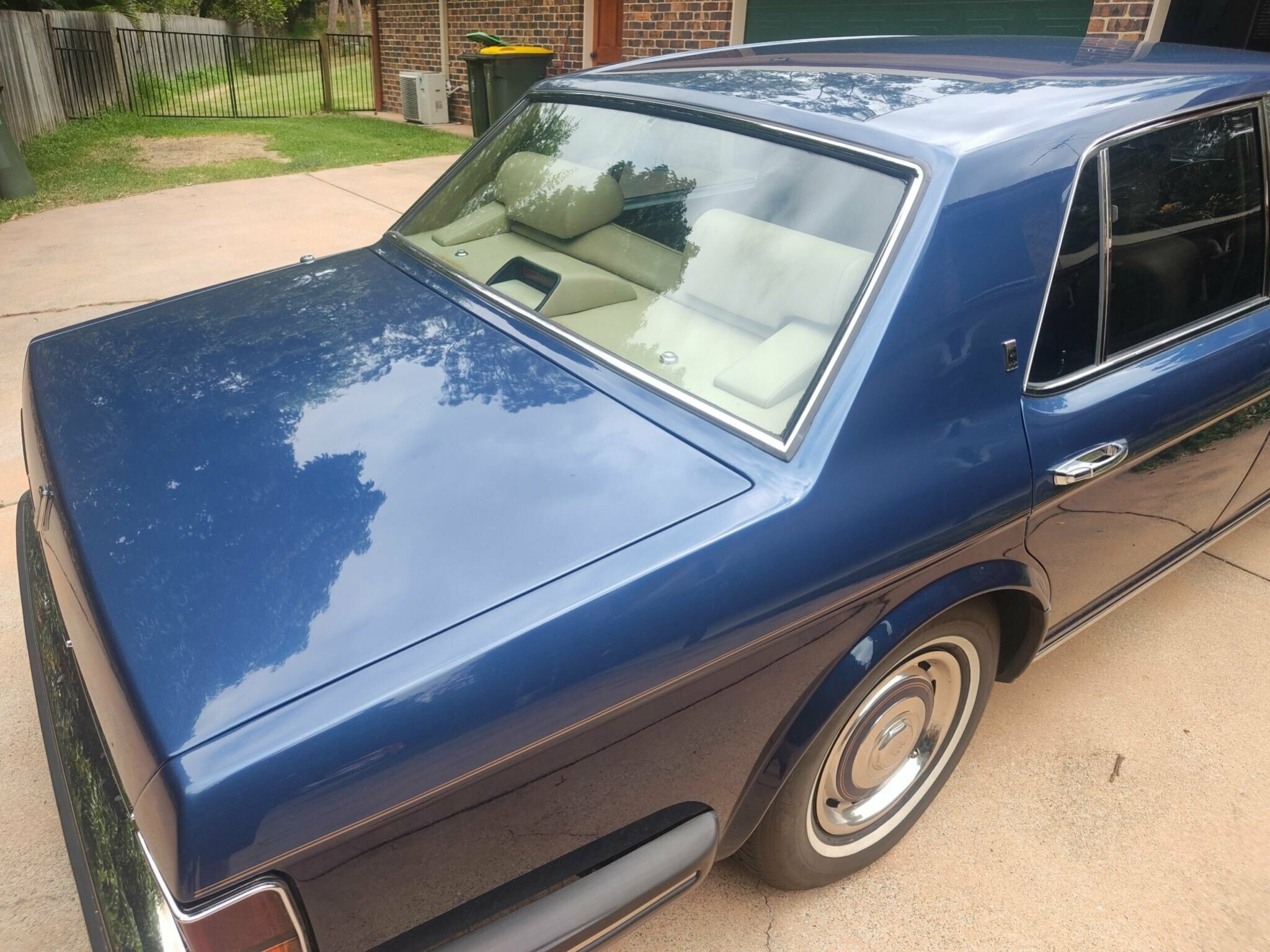 1989 ROLLS-ROYCE SILVER SPIRIT 3 SP AUTOMATIC 4D SEDAN