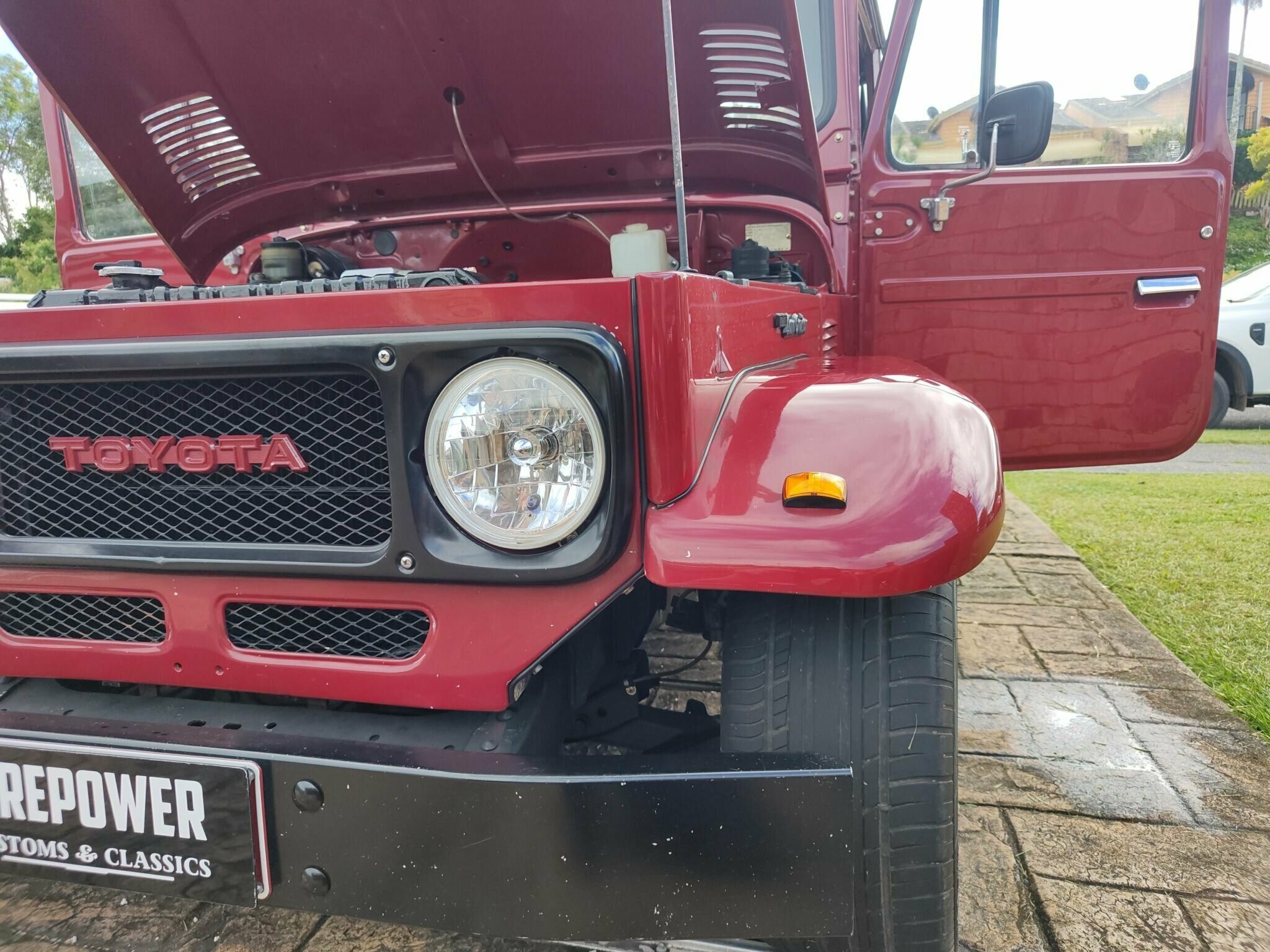 1984 TOYOTA LANDCRUISER FJ45 6 SP AUTOMATIC SINGLE CAB TRAY