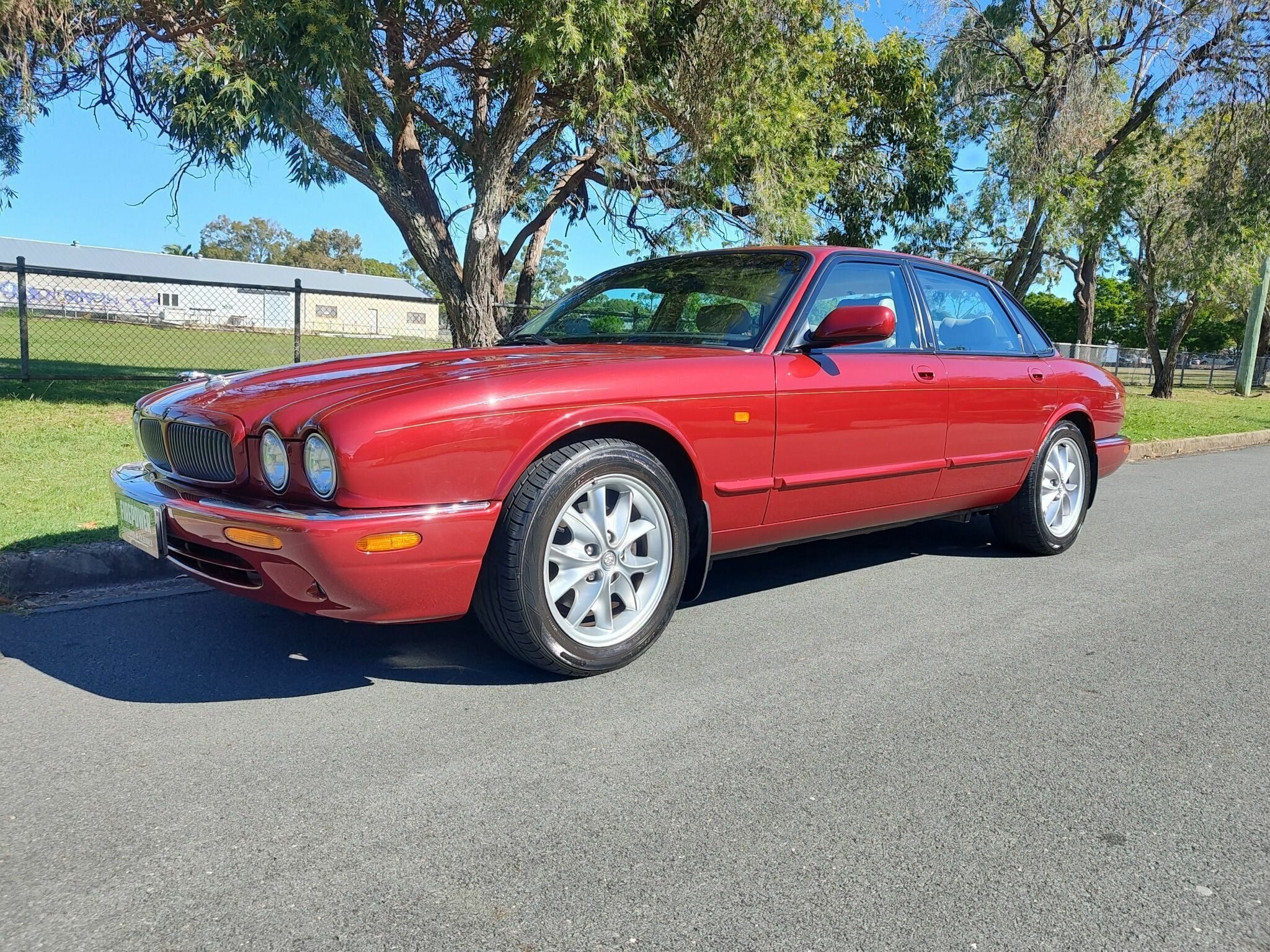 2003 JAGUAR XJ8 SPORT AUTOMATIC SEDAN