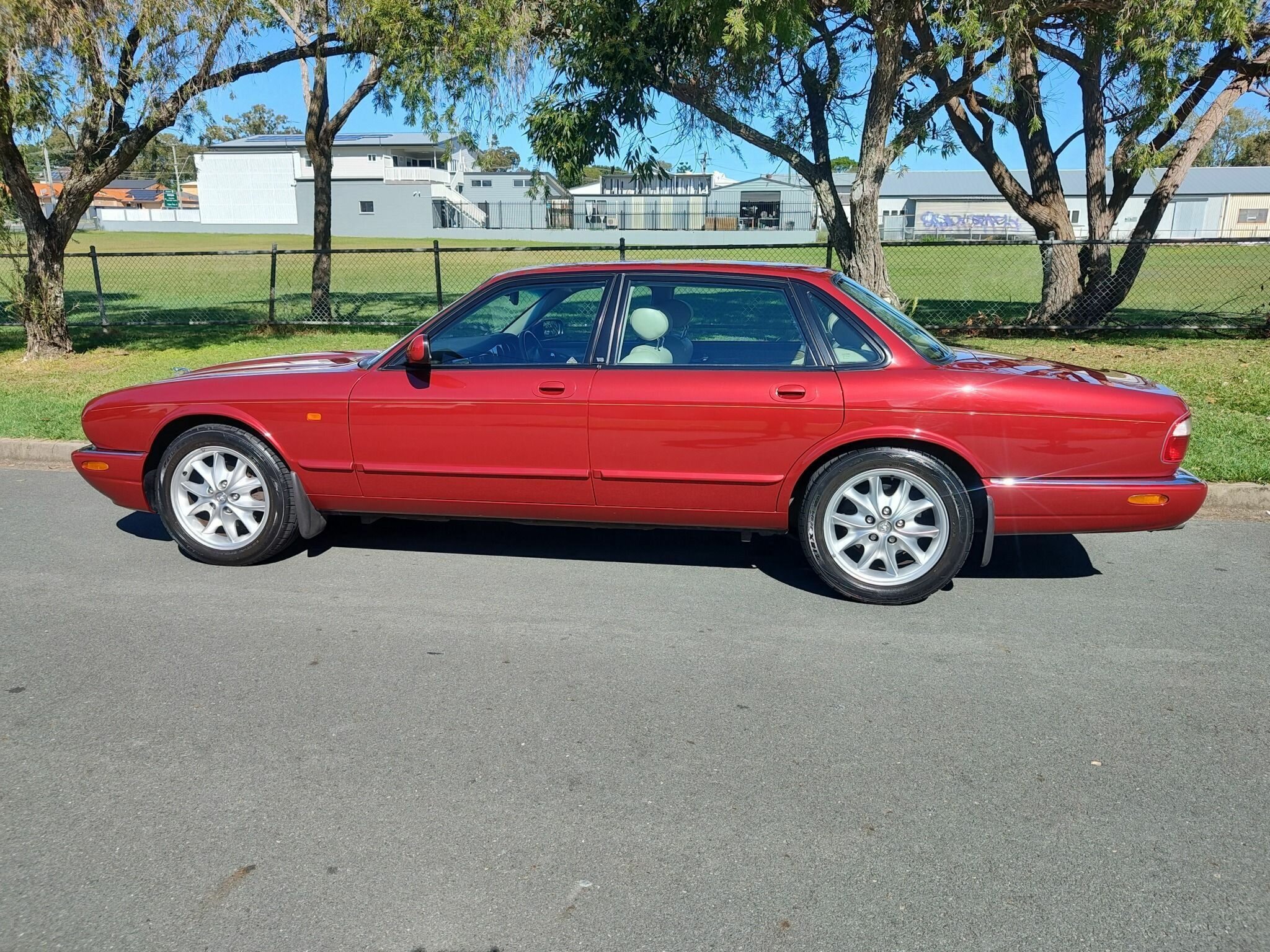 2003 JAGUAR XJ8 SPORT AUTOMATIC SEDAN