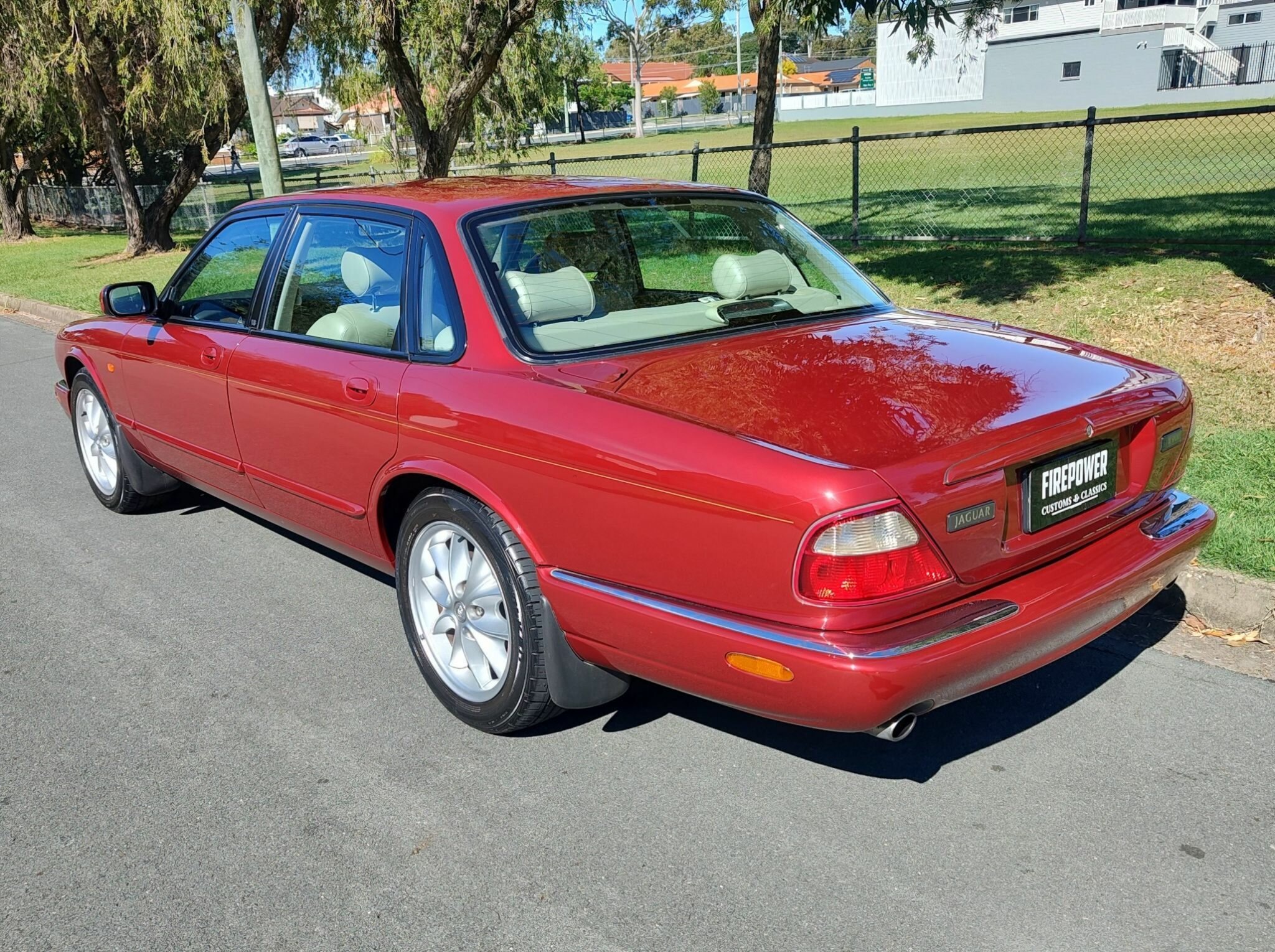 2003 JAGUAR XJ8 SPORT AUTOMATIC SEDAN