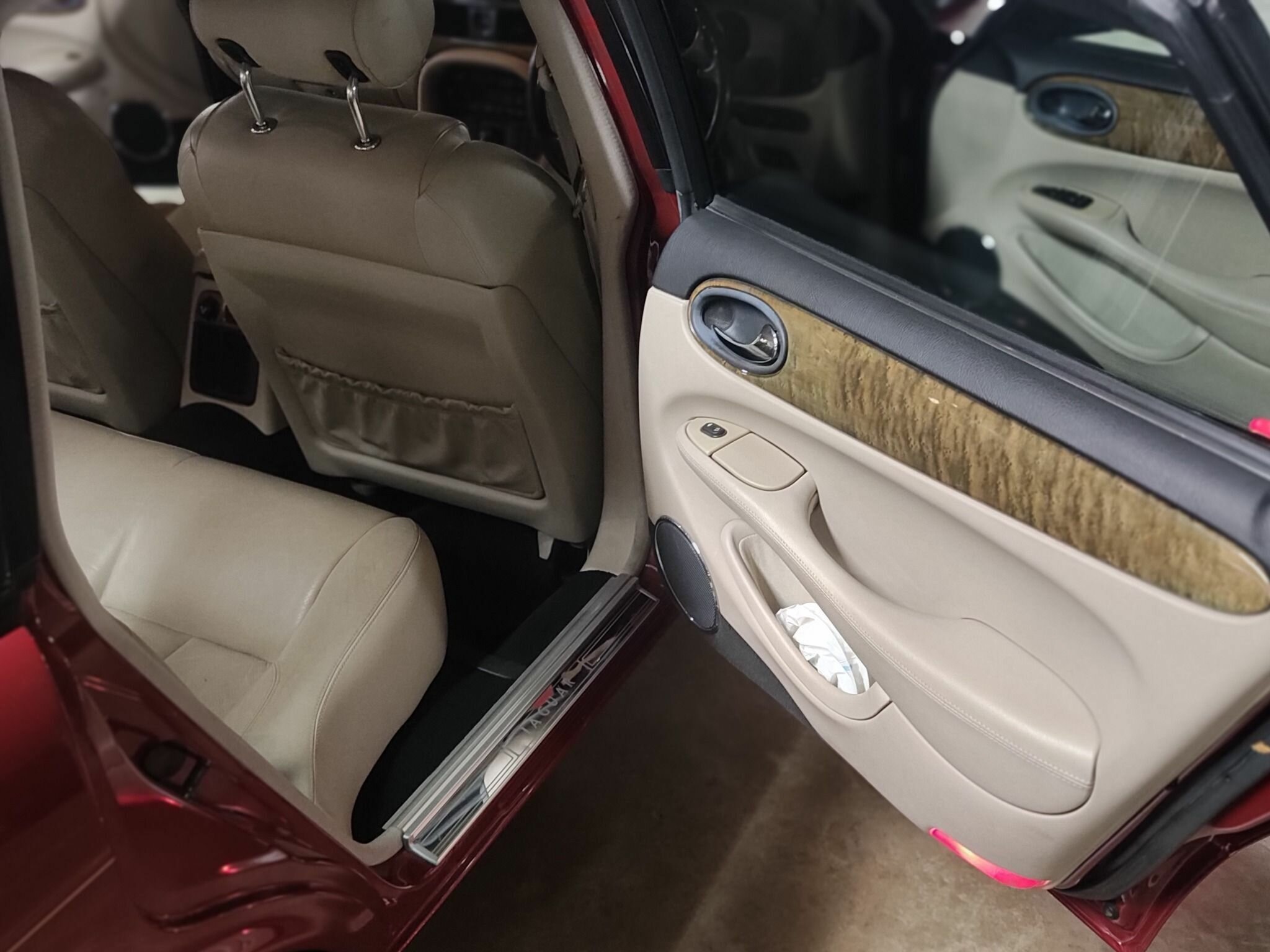 2003 JAGUAR XJ8 SPORT AUTOMATIC SEDAN