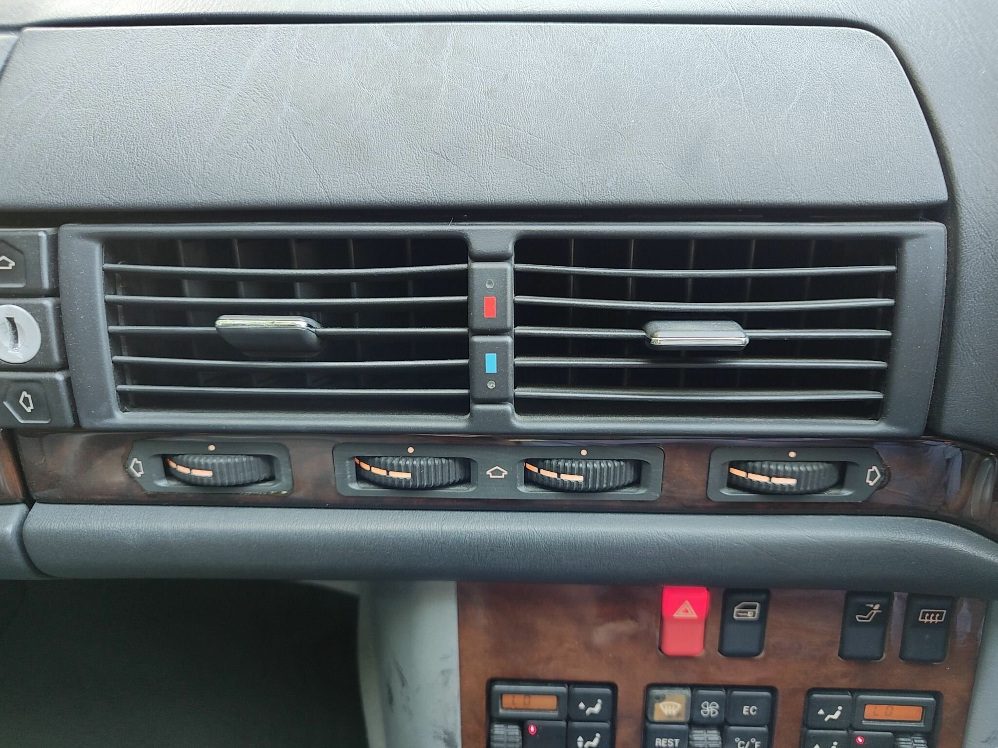 1993 MERCEDES-BENZ S320 W140 4 SP AUTOMATIC 4D SEDAN