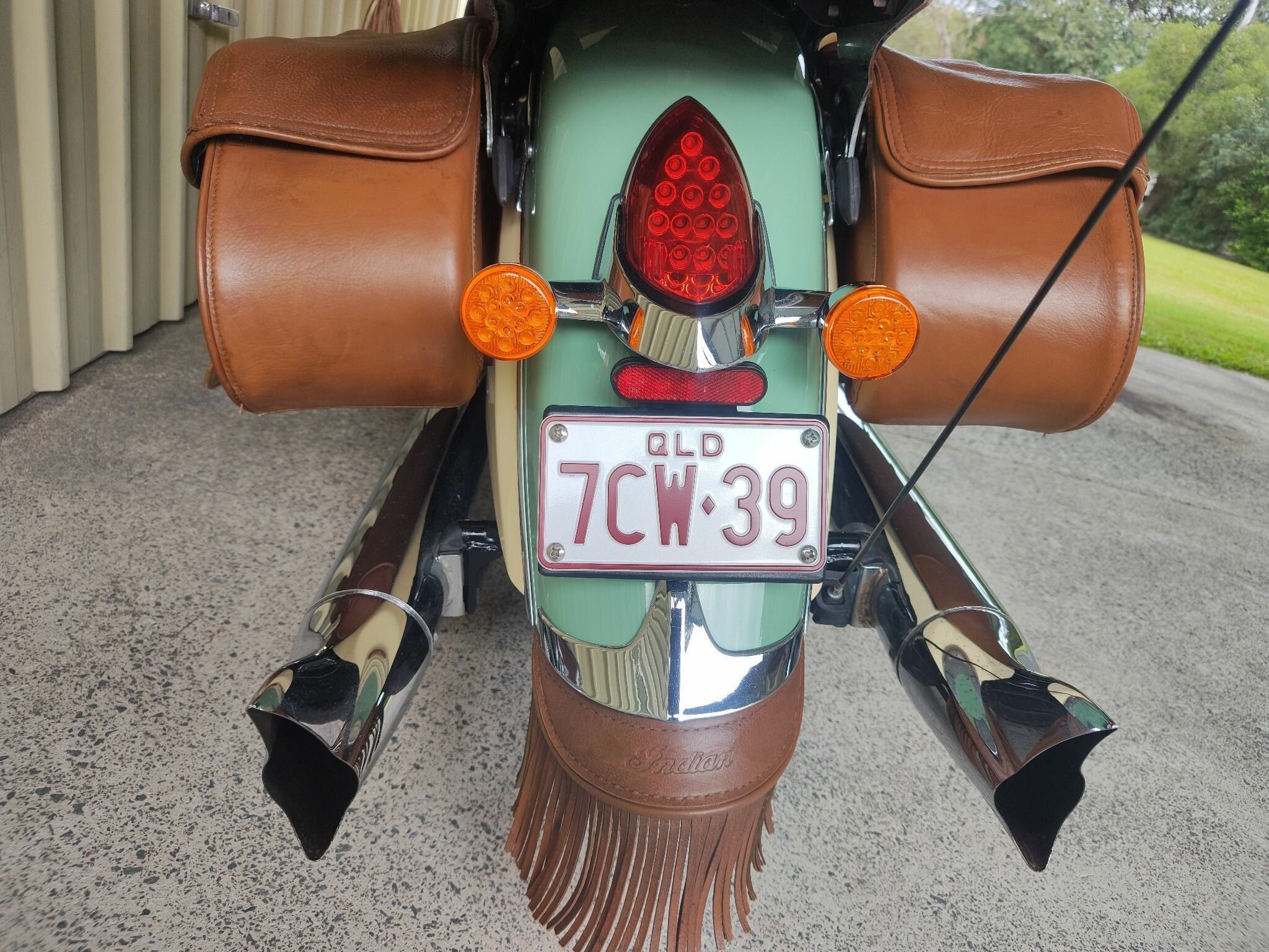 2017 INDIAN ROADMASTER W/GRN OVER IVY CRM CRUISER