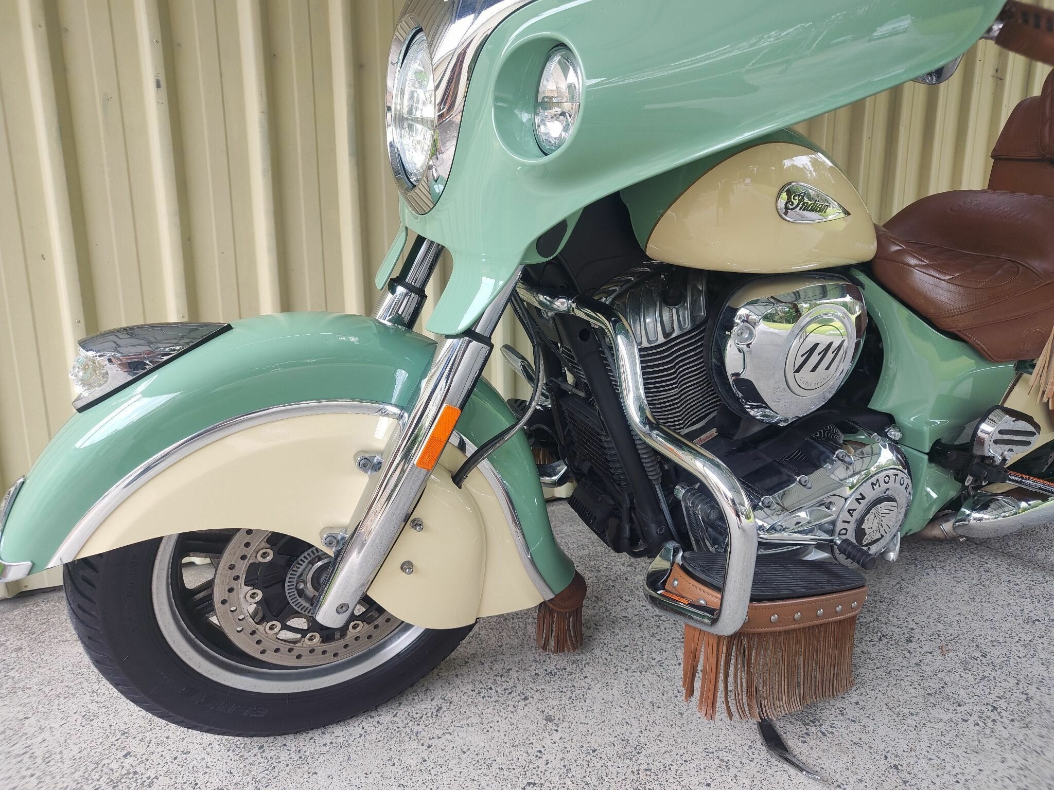 2017 INDIAN ROADMASTER W/GRN OVER IVY CRM CRUISER