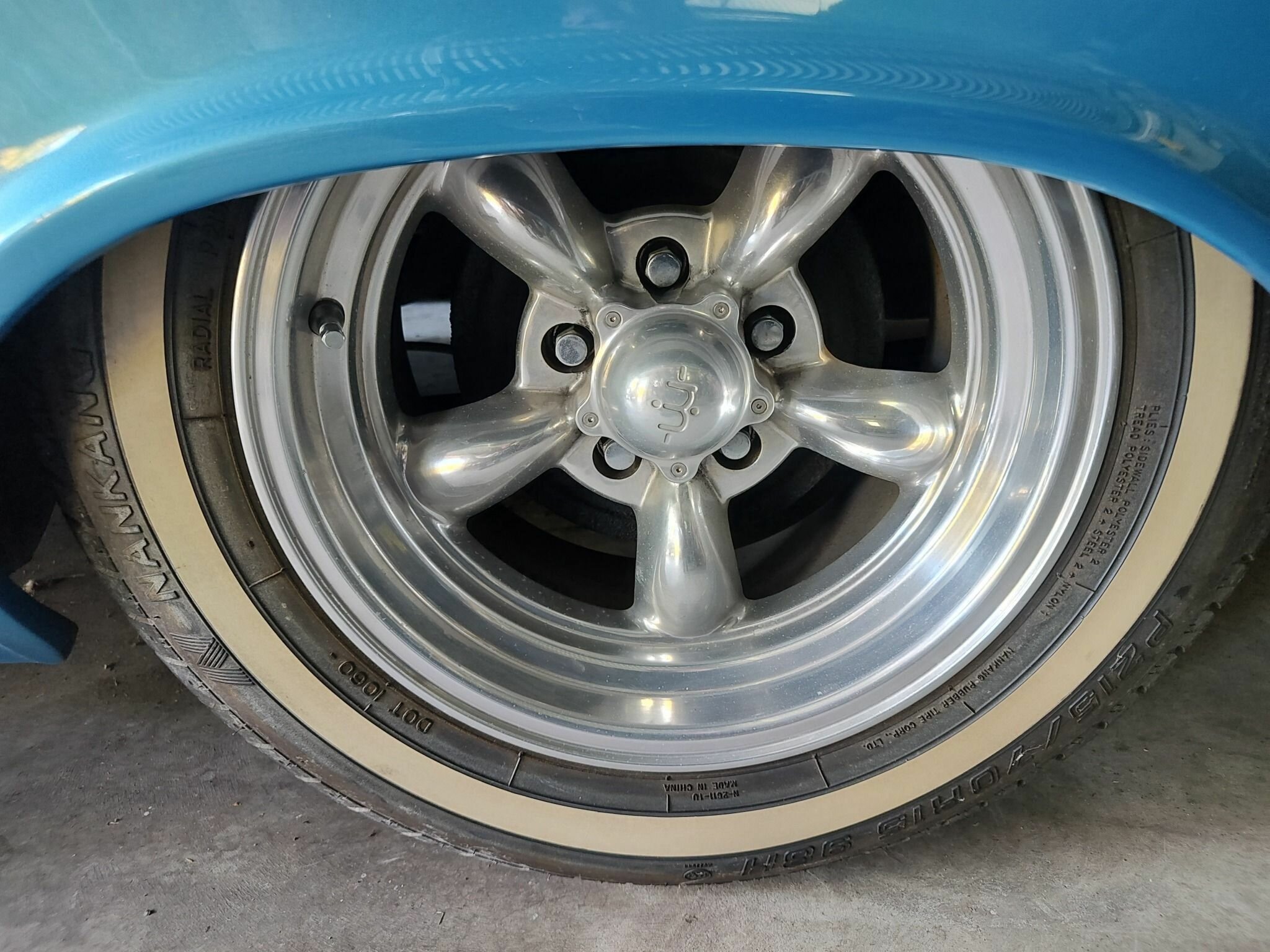 1953 FORD VICTORIA COUPE