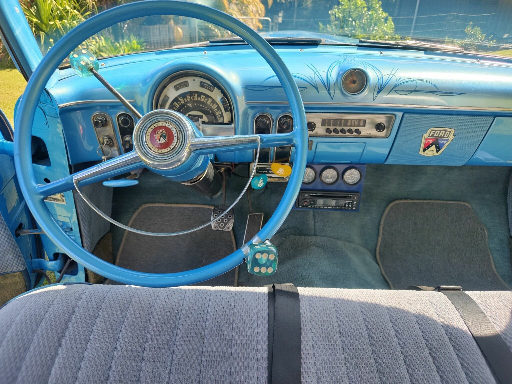 1953 FORD VICTORIA COUPE