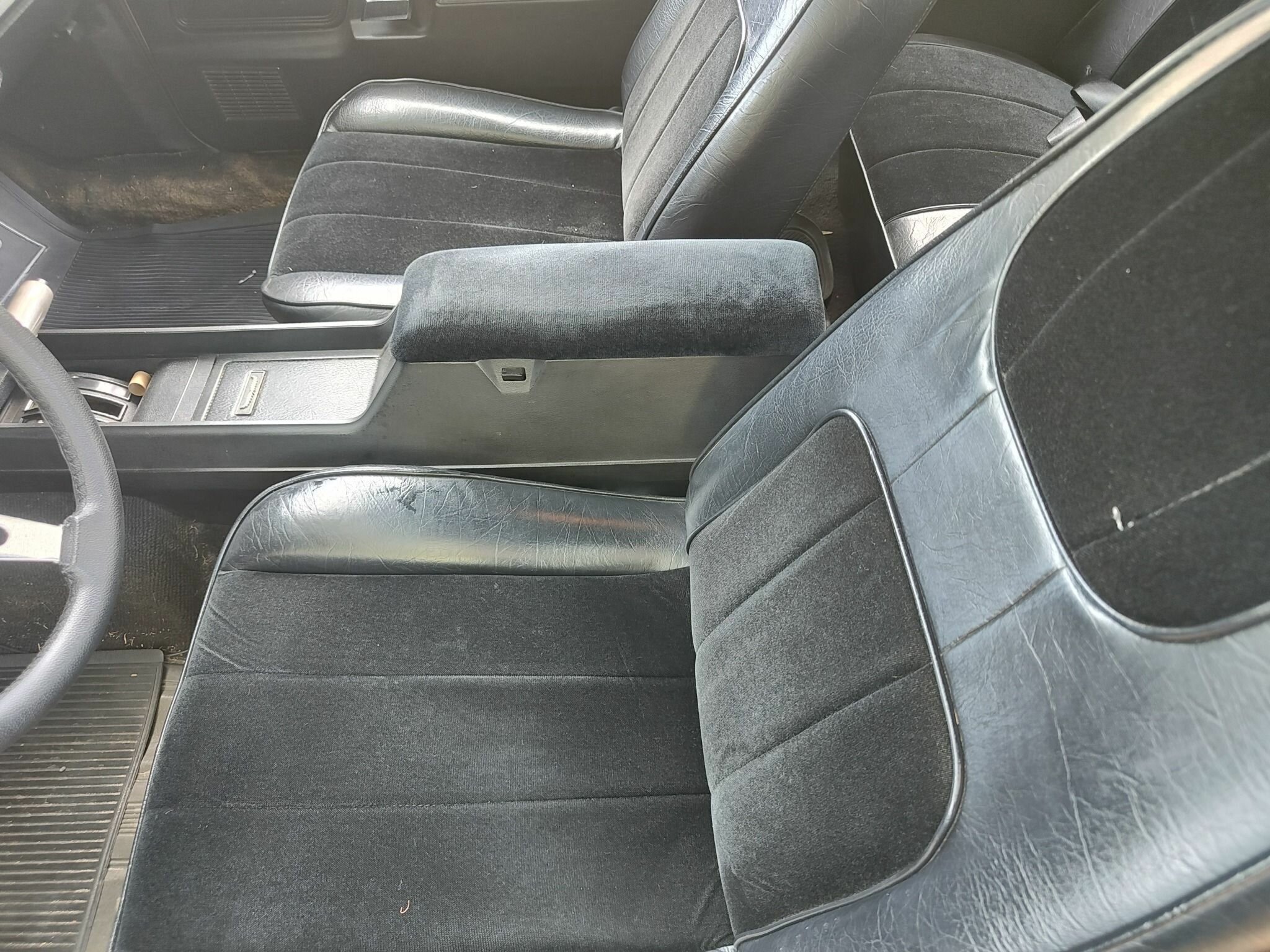 1972 FORD GRAN TORINO COUPE