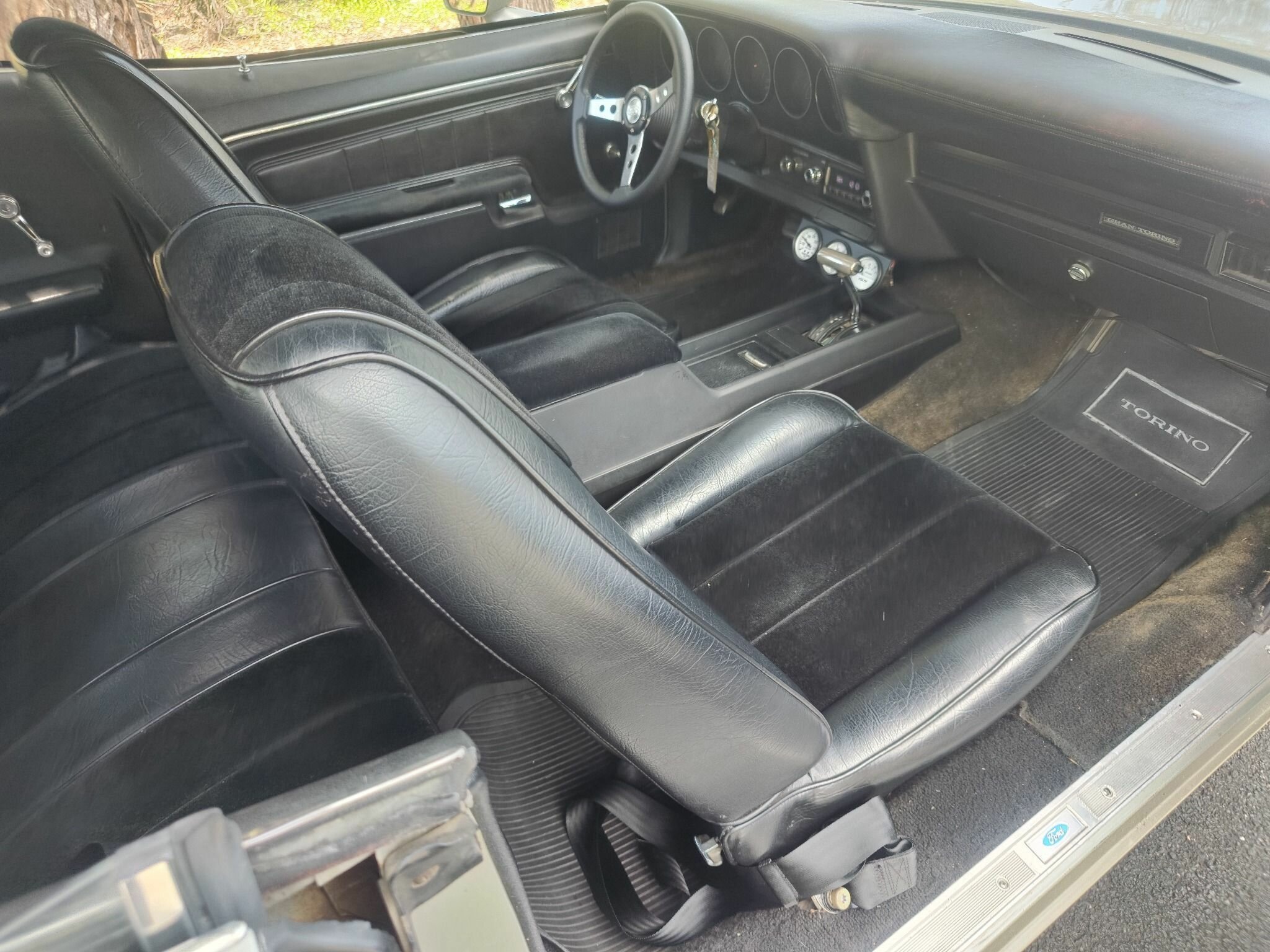 1972 FORD GRAN TORINO COUPE