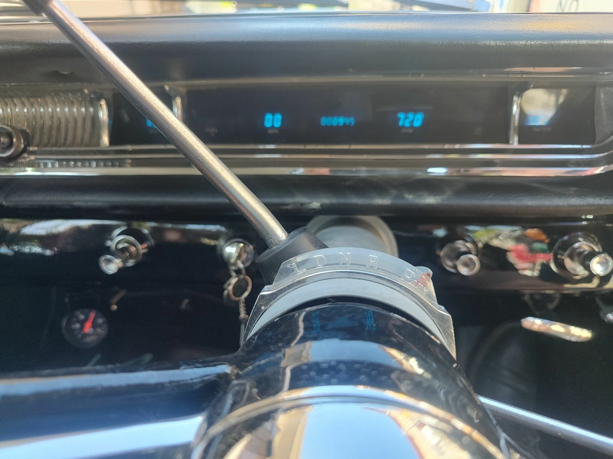 1962 CHEVROLET BEL AIR 2 SP AUTOMATIC 4D SEDAN