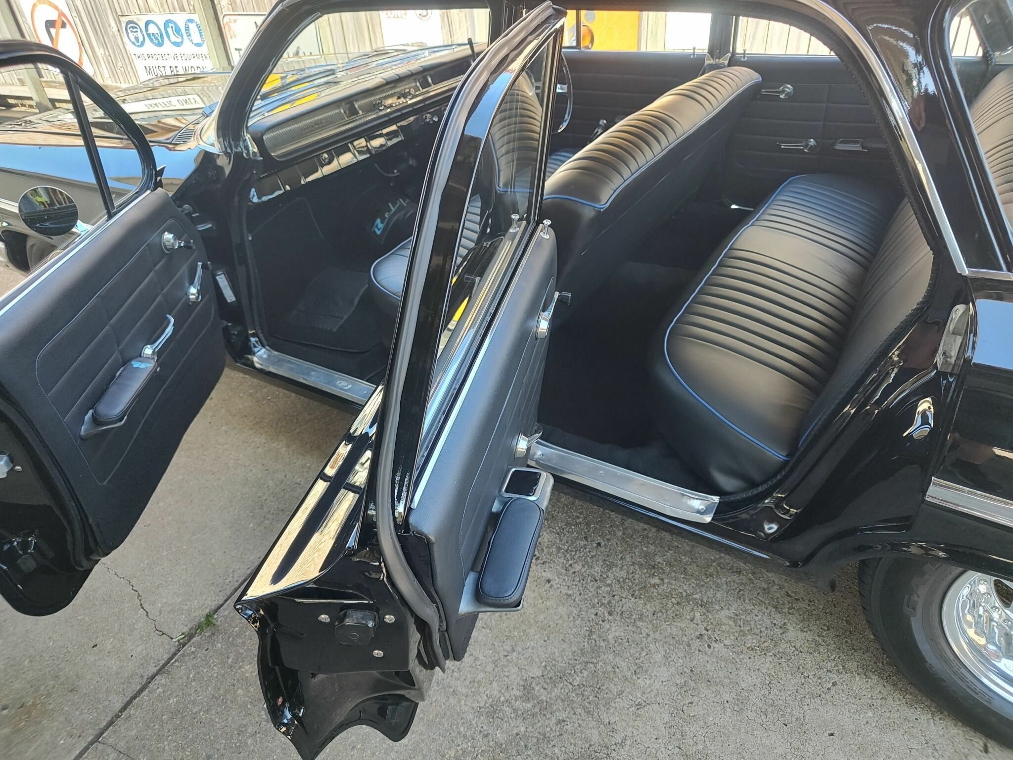 1962 CHEVROLET BEL AIR 2 SP AUTOMATIC 4D SEDAN