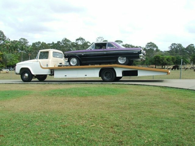 DODGE D5N 4 SPEED MANUAL RAMP TRUCK
