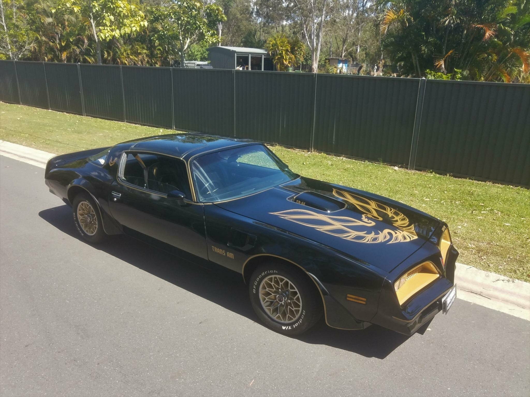 PONTIAC TRANS AM SE AUTOMATIC COUPE
