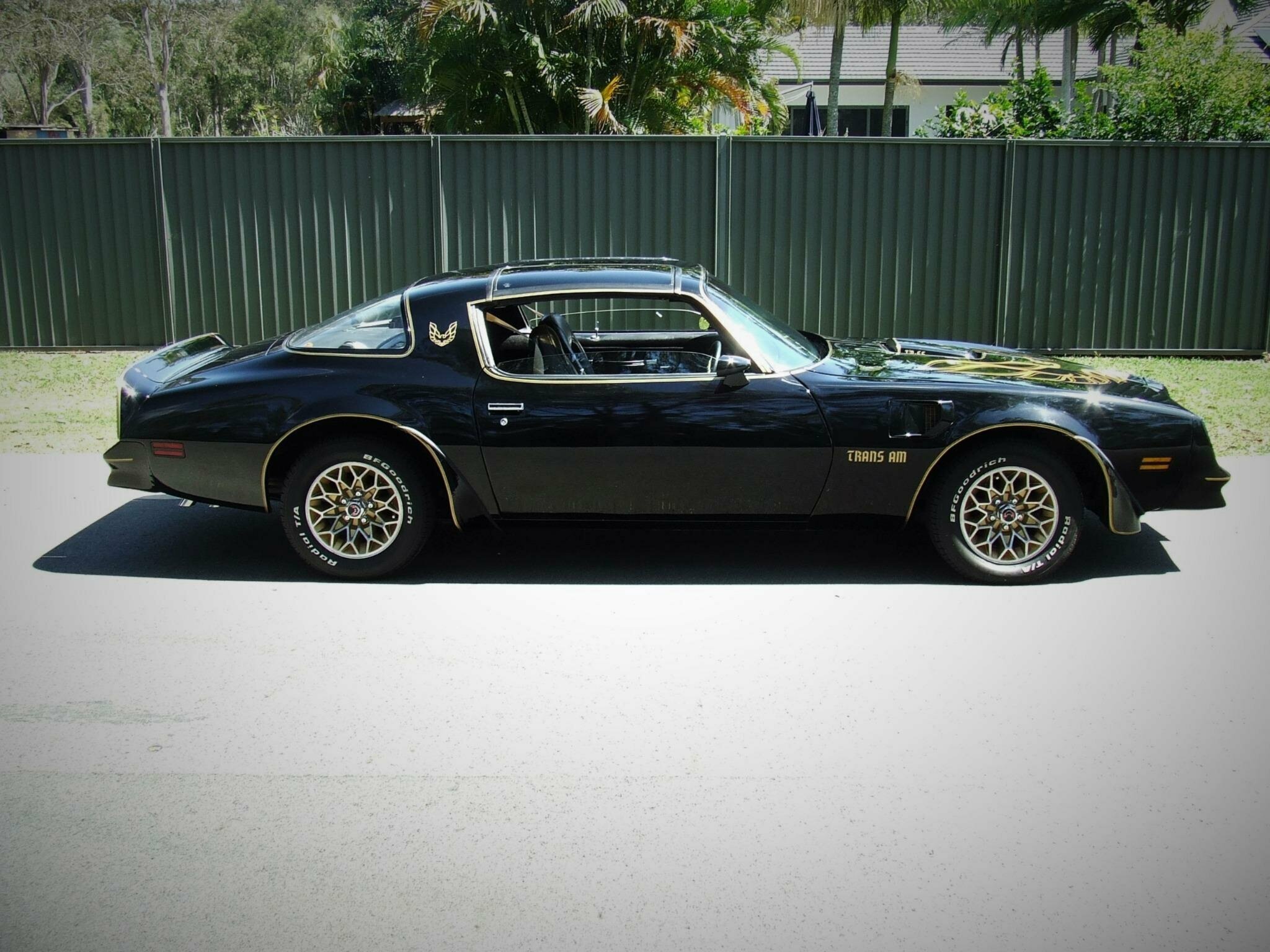 PONTIAC TRANS AM SE AUTOMATIC COUPE