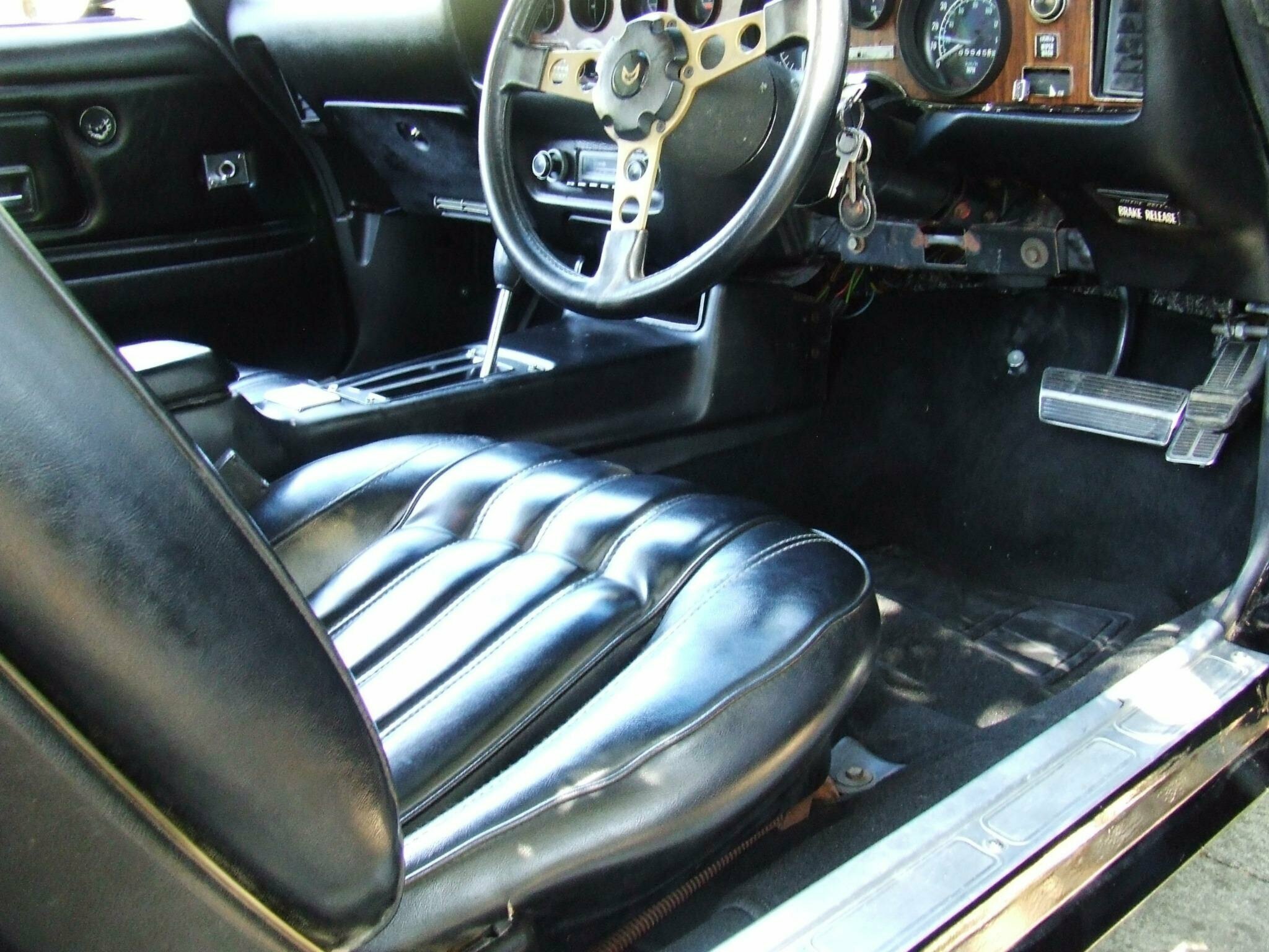 PONTIAC TRANS AM SE AUTOMATIC COUPE