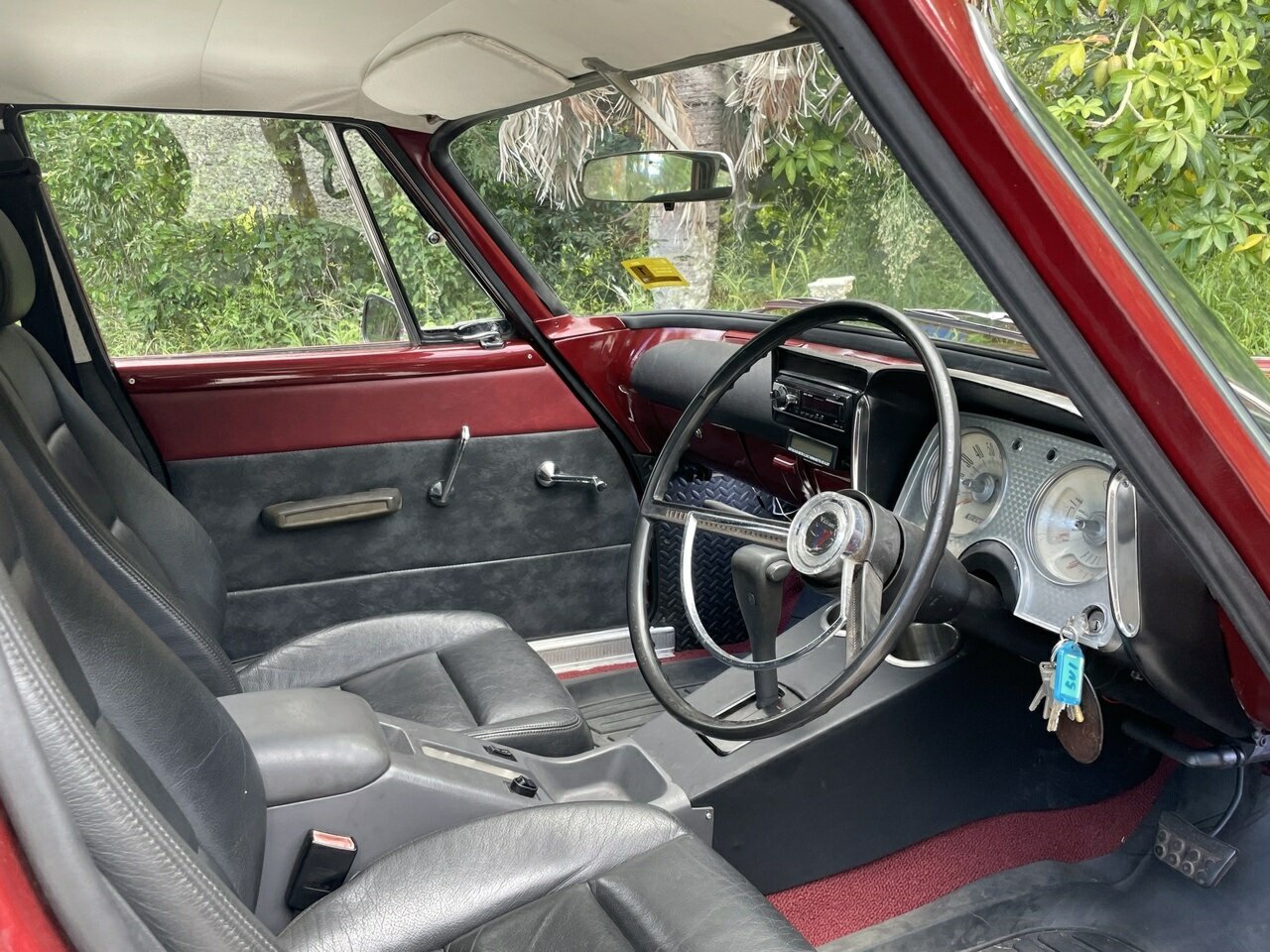 1962 CHRYSLER VALIANT 3 SP AUTOMATIC 4D SEDAN