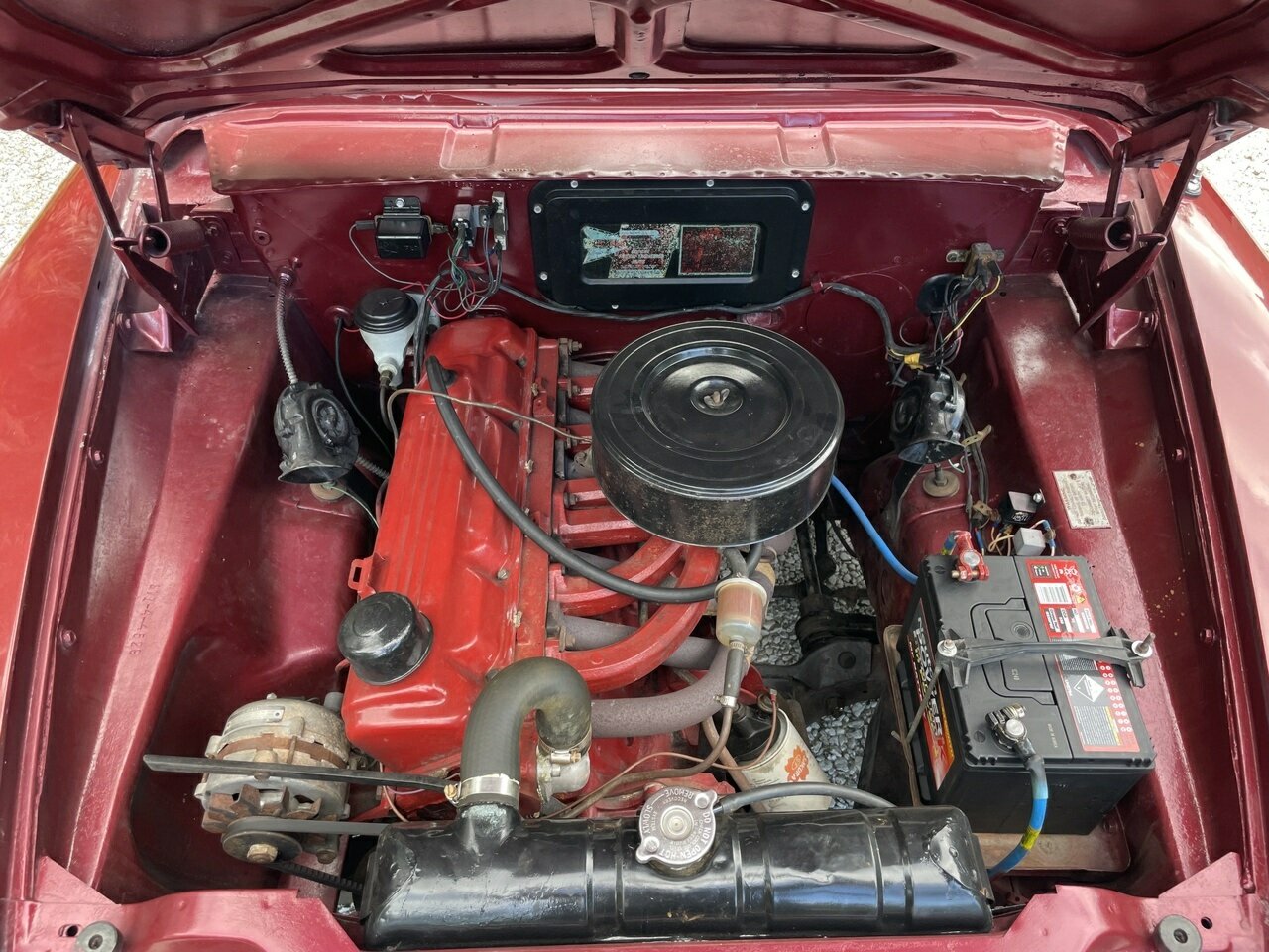 1962 CHRYSLER VALIANT 3 SP AUTOMATIC 4D SEDAN