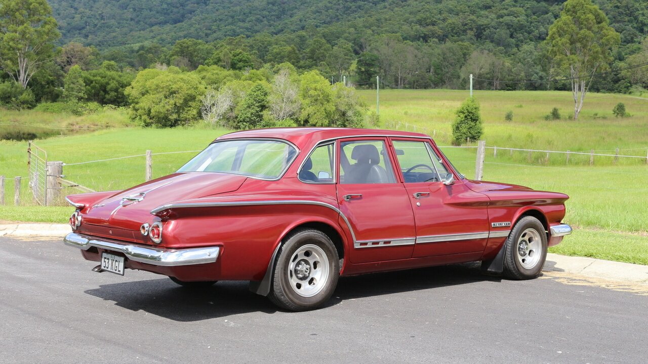 1962 CHRYSLER VALIANT 3 SP AUTOMATIC 4D SEDAN