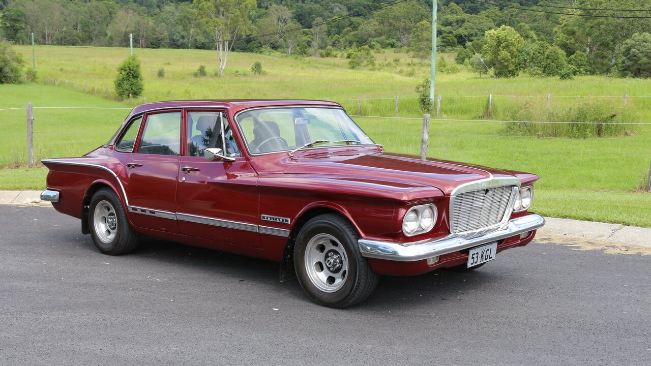 1962 CHRYSLER VALIANT 3 SP AUTOMATIC 4D SEDAN