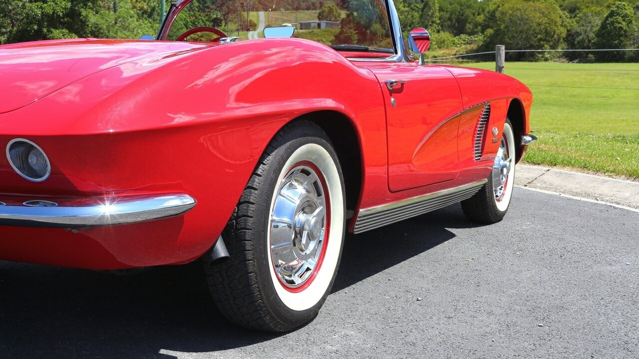 1962 CHEVROLET CORVETTE 4 SP MANUAL 2D ROADSTER