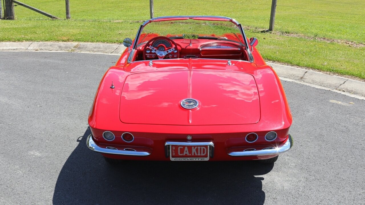 1962 CHEVROLET CORVETTE 4 SP MANUAL 2D ROADSTER