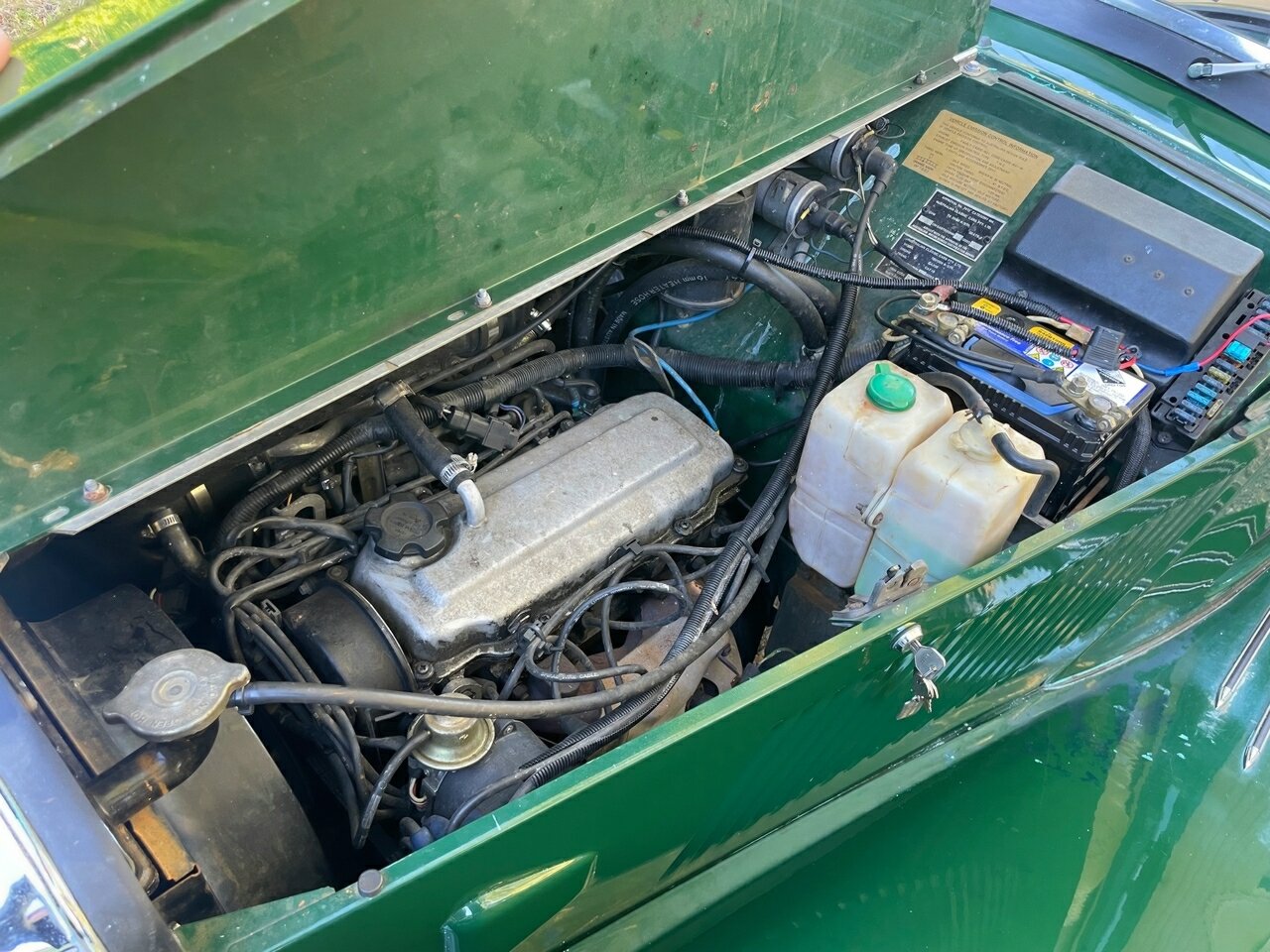 1989 TD 2000 5 SP MANUAL 2D ROADSTER