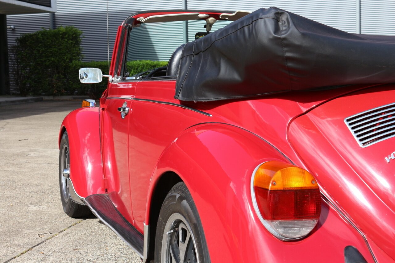 1974 VOLKSWAGEN KARMANN 1600 BEETLE 4 SP MANUAL 2D CONVERTIBLE