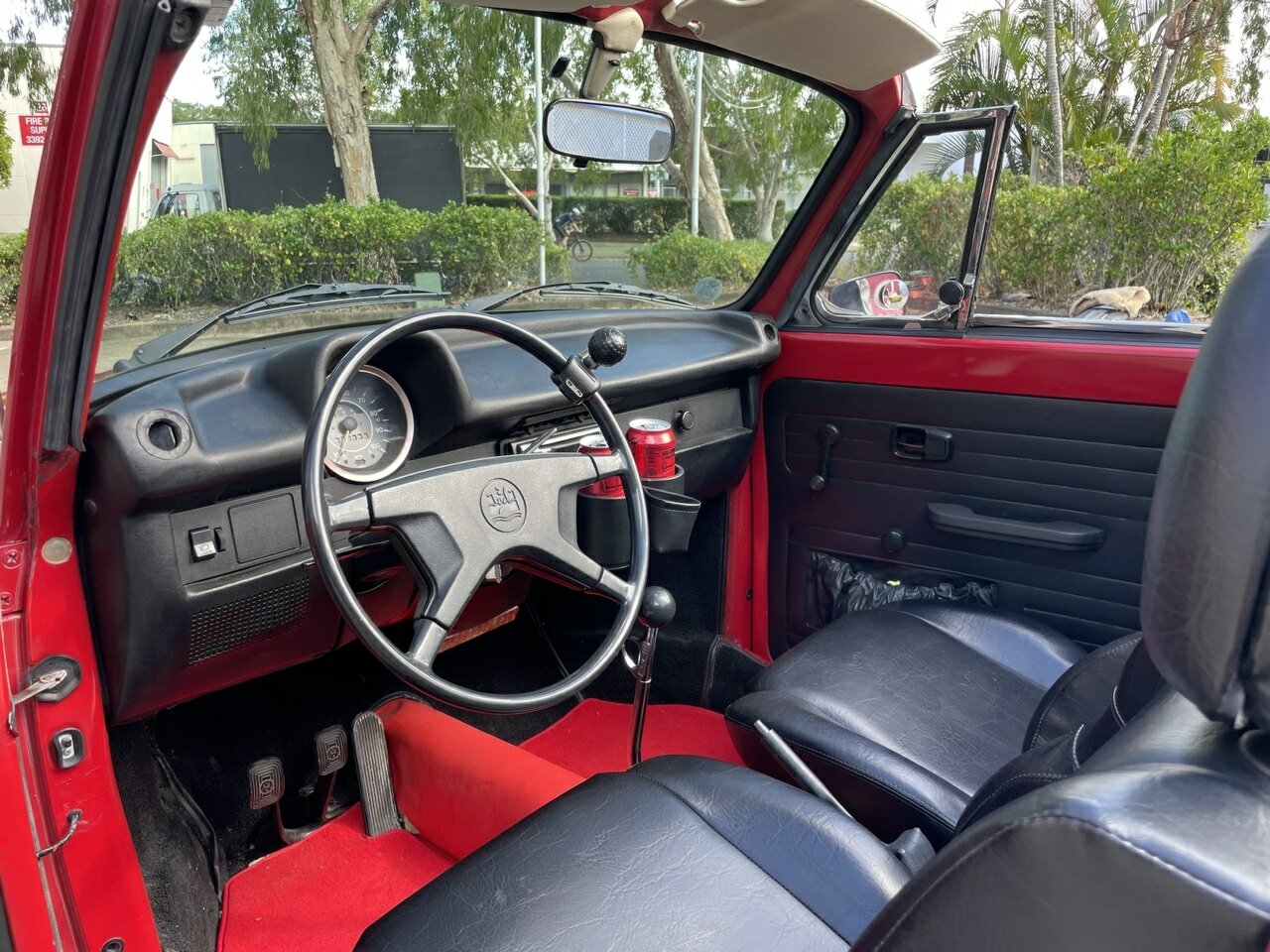 1974 VOLKSWAGEN KARMANN 1600 BEETLE 4 SP MANUAL 2D CONVERTIBLE
