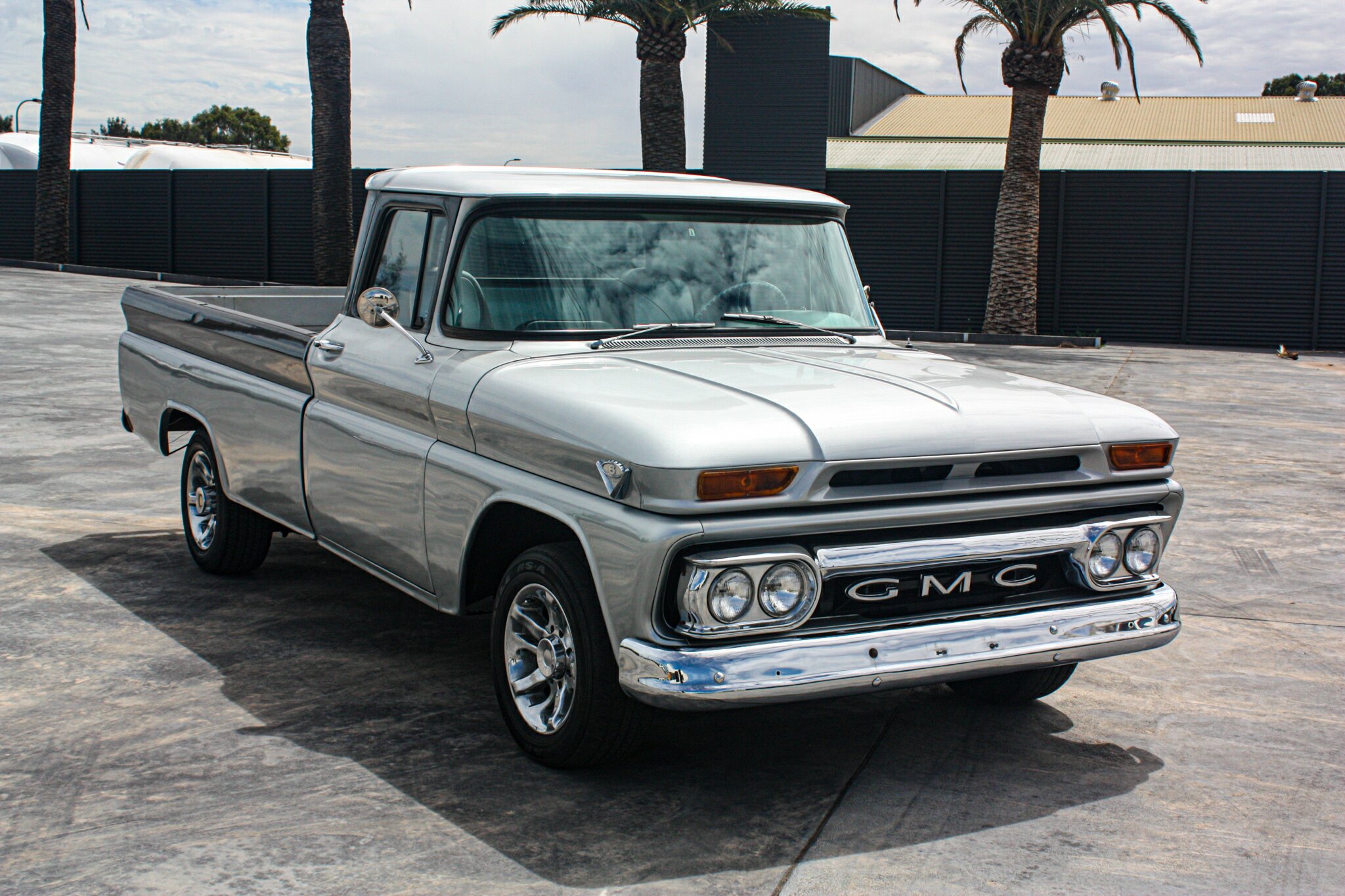 1962 GMC 1500 4 SP MANUAL 2D UTILITY
