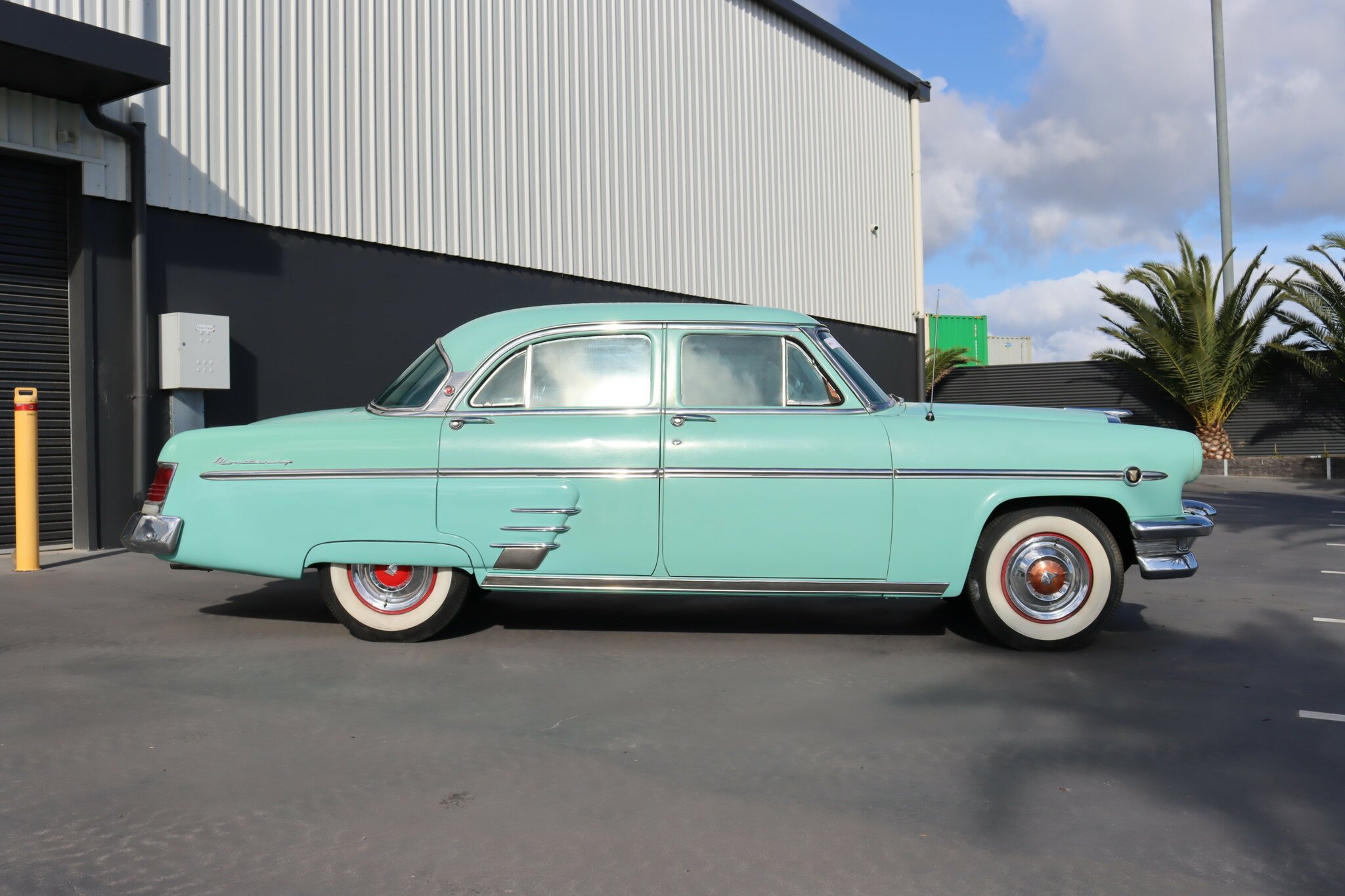 1954 MERCURY MONTEREY SEDAN