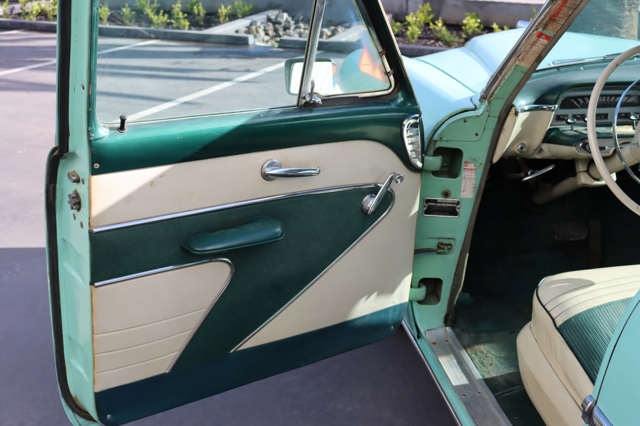 1954 MERCURY MONTEREY SEDAN