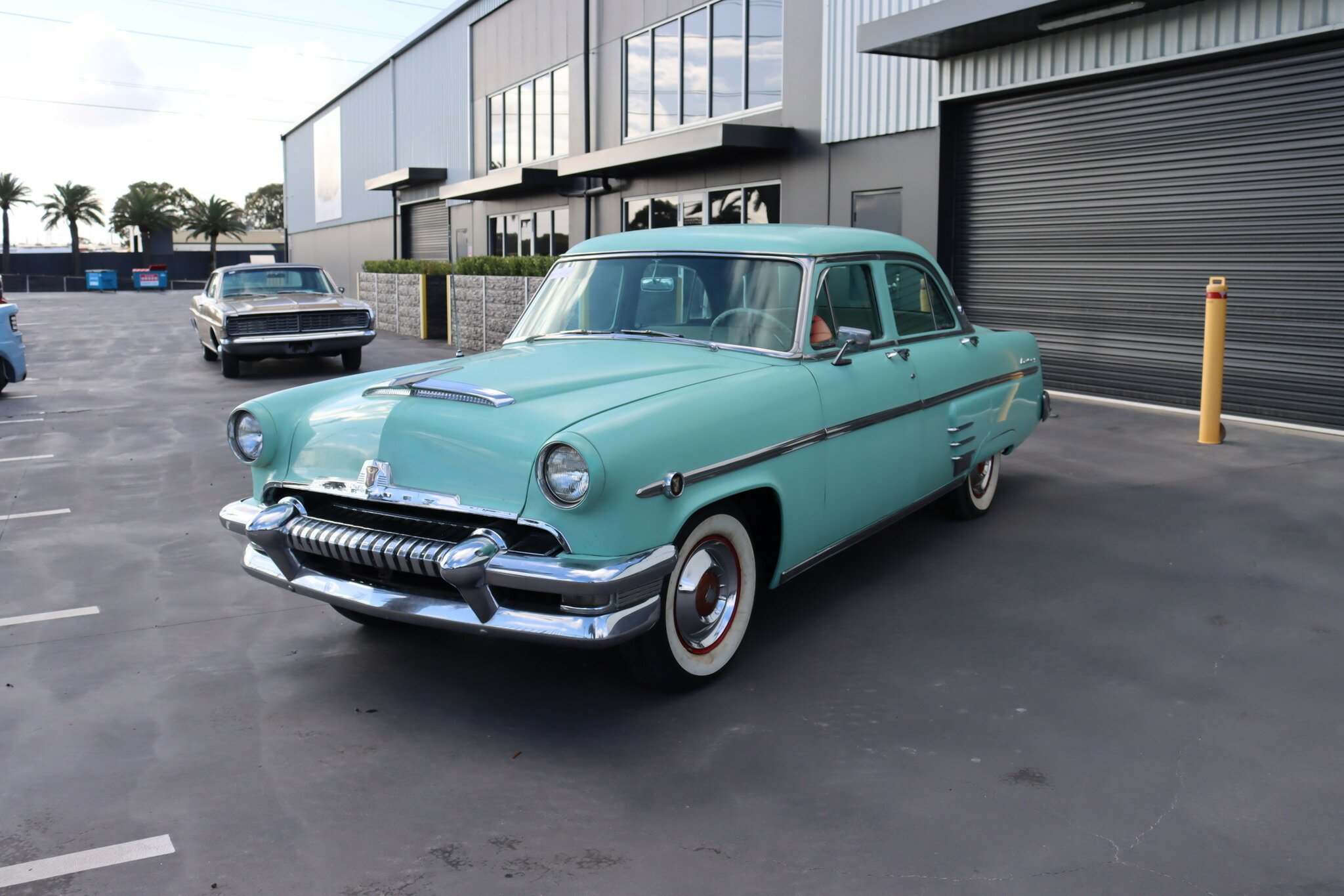 1954 MERCURY MONTEREY SEDAN