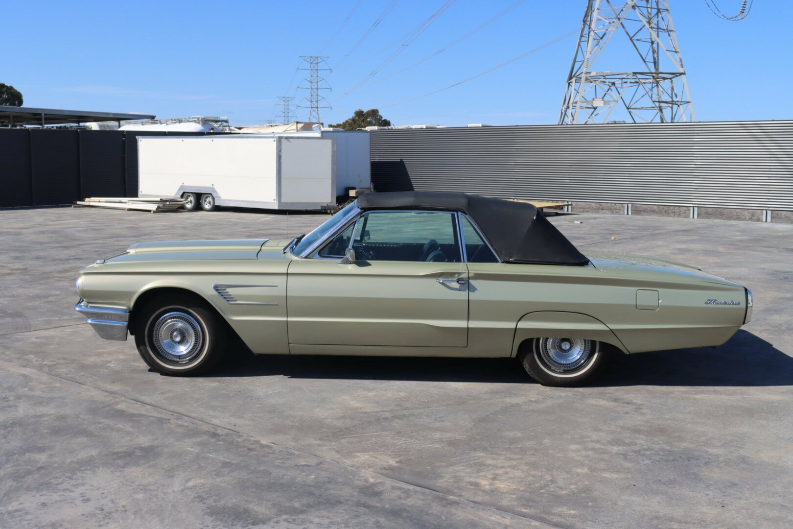 1965 FORD THUNDERBIRD CONVERTIBLE