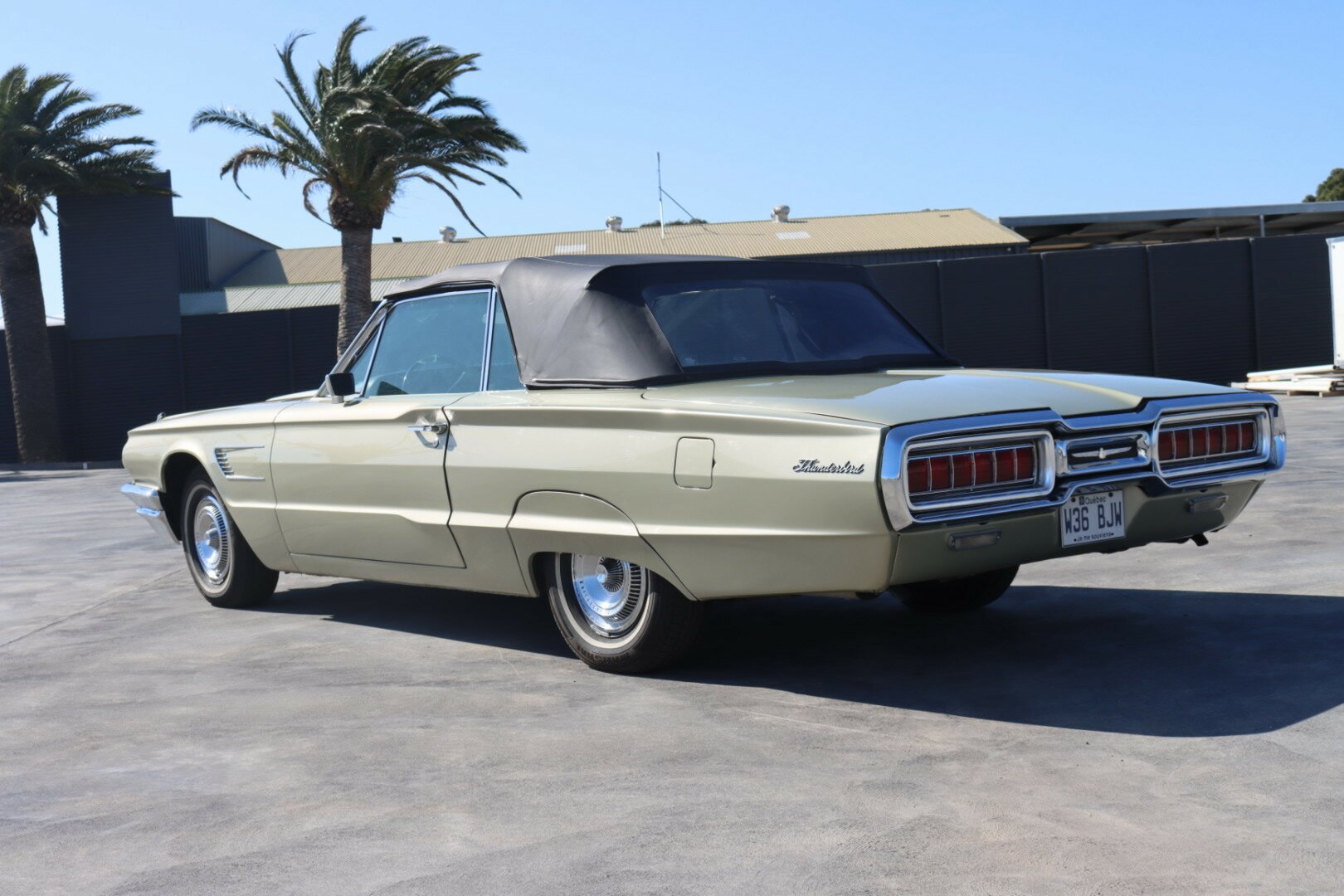 1965 FORD THUNDERBIRD CONVERTIBLE