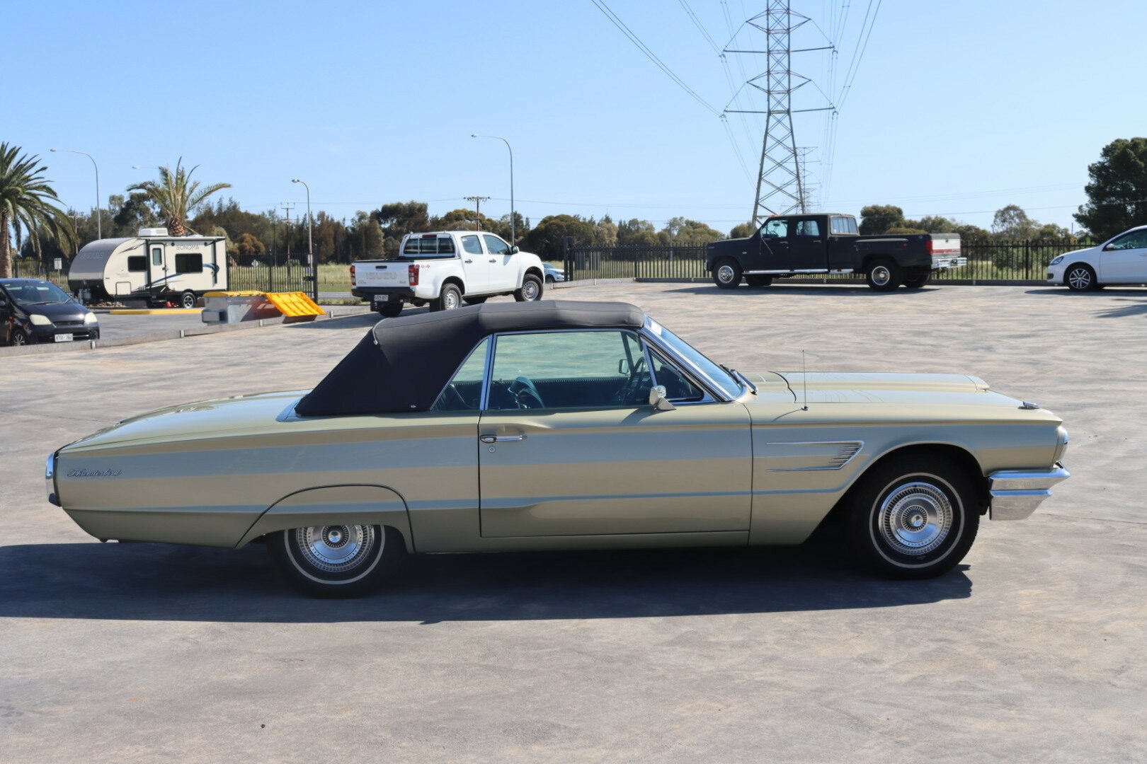 1965 FORD THUNDERBIRD CONVERTIBLE