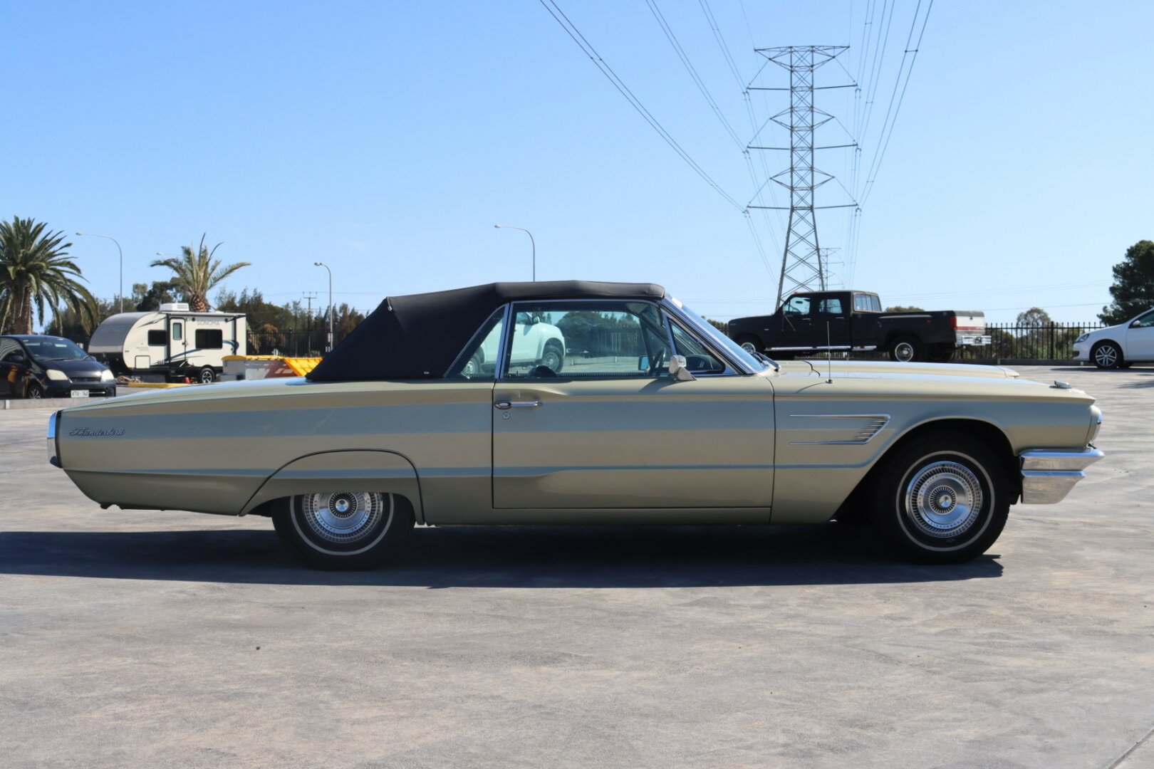 1965 FORD THUNDERBIRD CONVERTIBLE