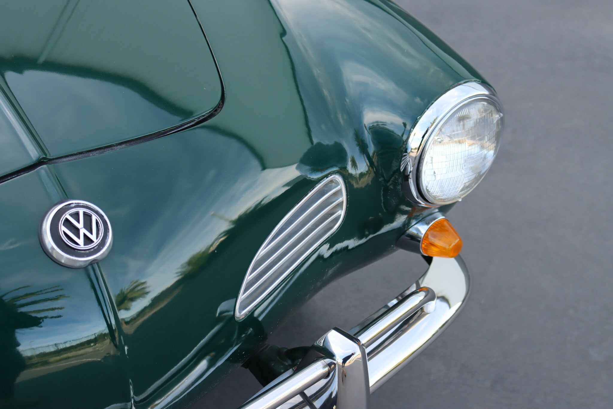 1968 VOLKSWAGEN KARMANN GHIA L 4 SP MANUAL 2D COUPE