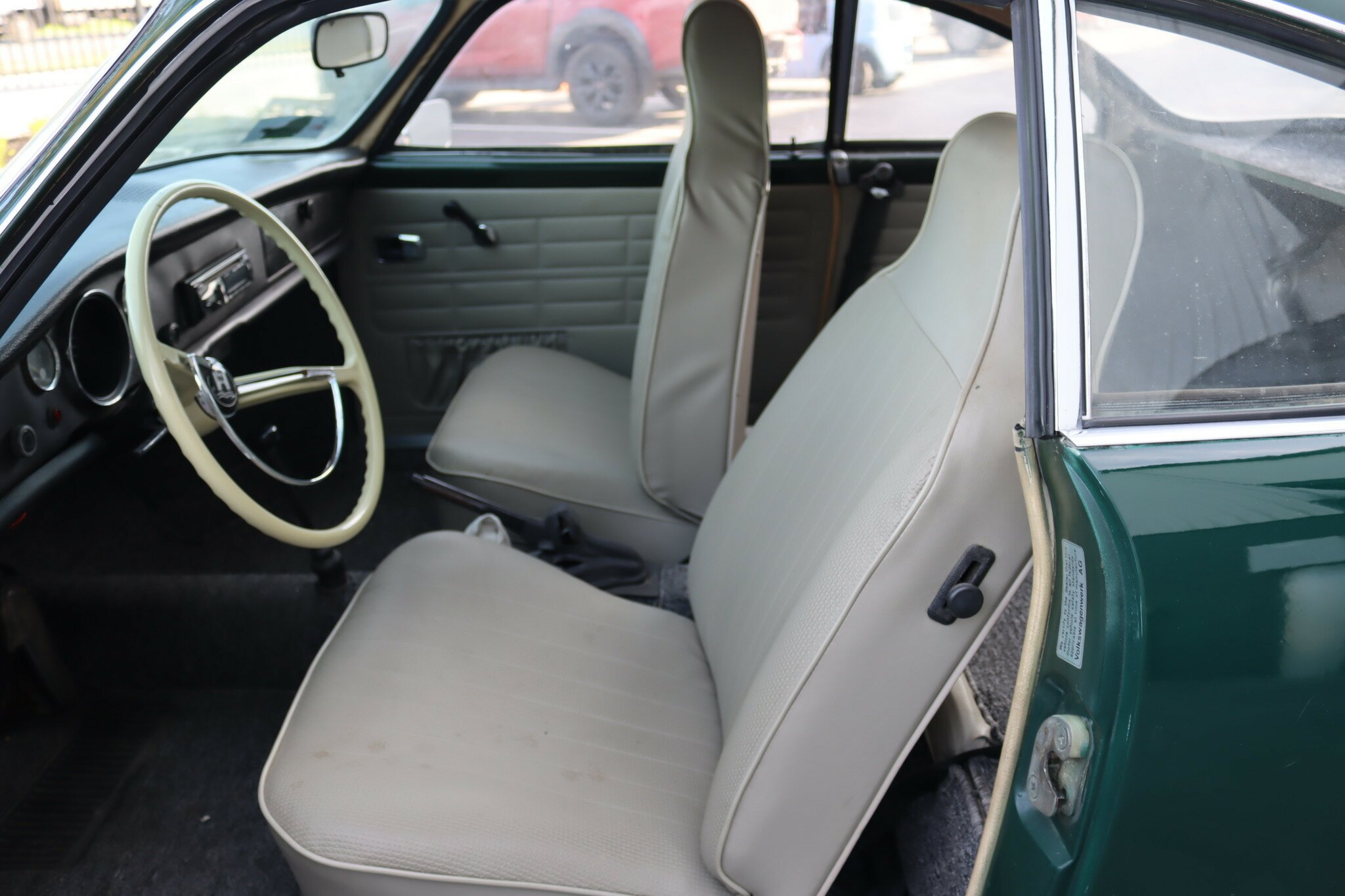 1968 VOLKSWAGEN KARMANN GHIA L 4 SP MANUAL 2D COUPE
