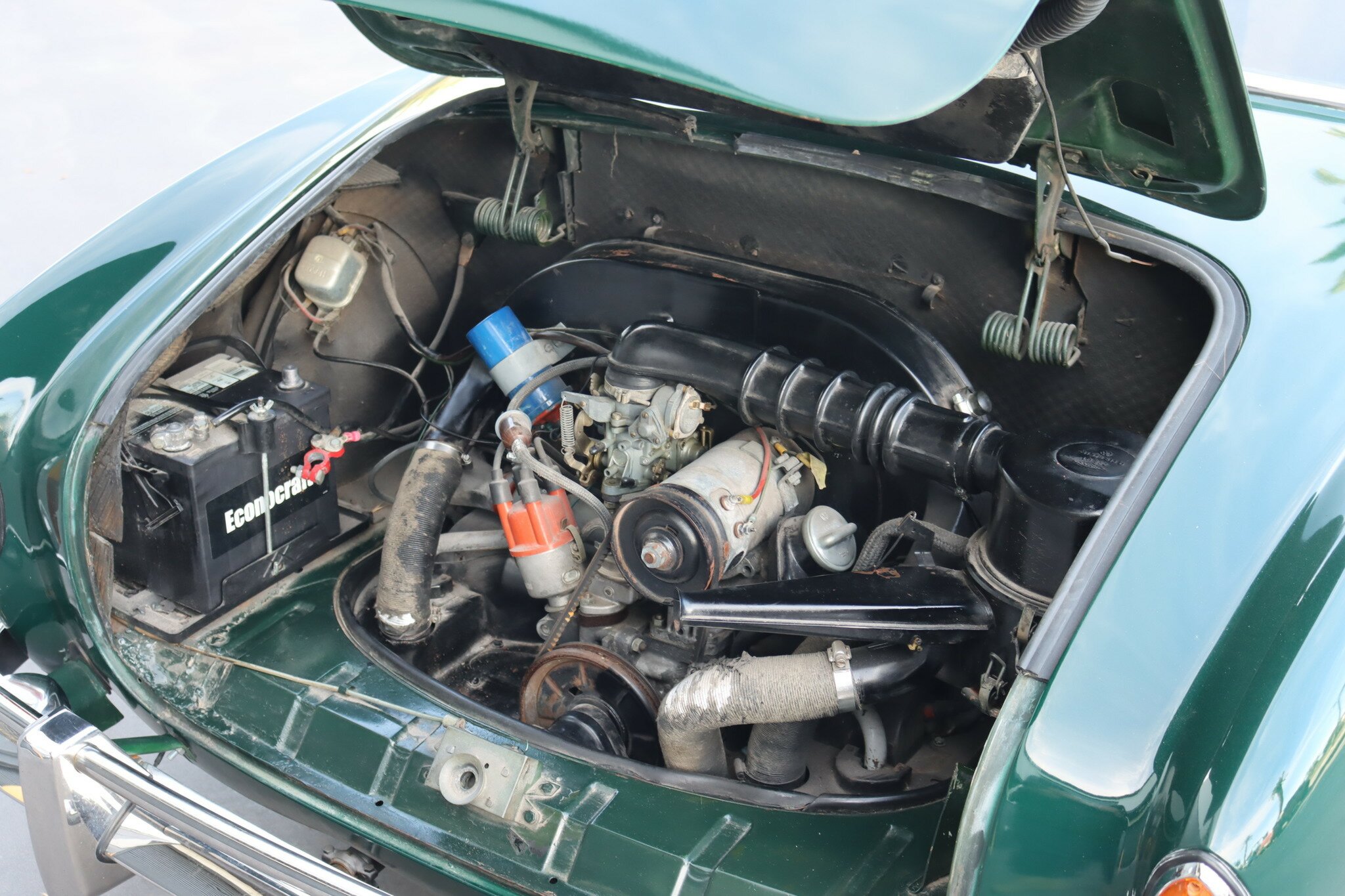 1968 VOLKSWAGEN KARMANN GHIA L 4 SP MANUAL 2D COUPE
