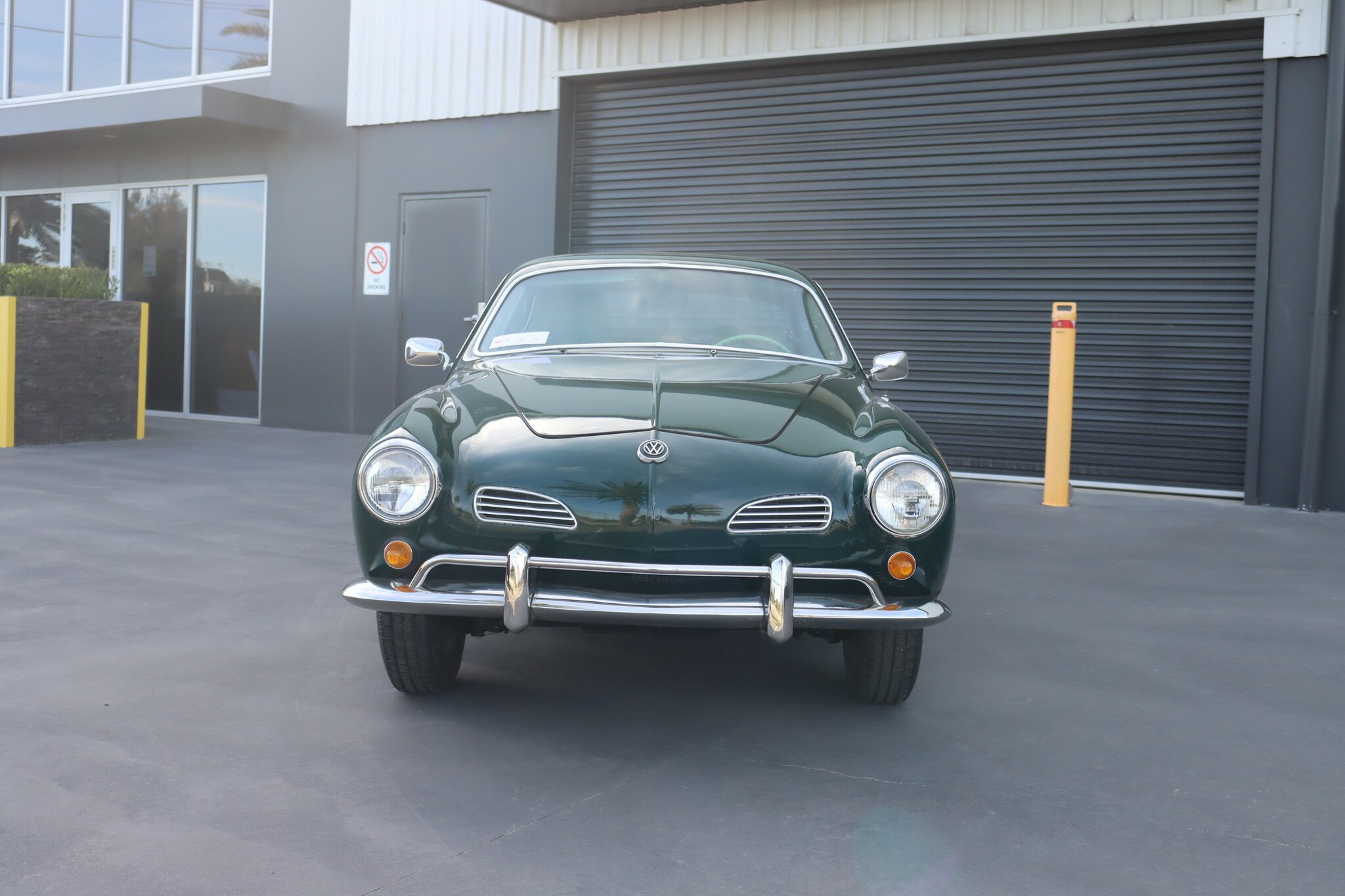 1968 VOLKSWAGEN KARMANN GHIA L 4 SP MANUAL 2D COUPE
