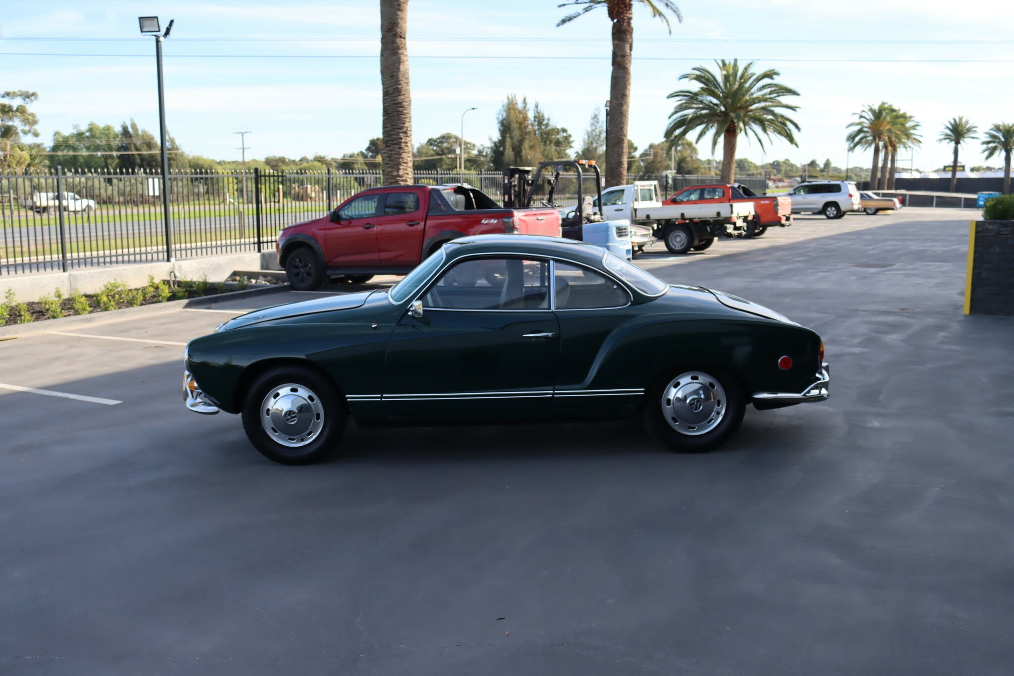 1968 VOLKSWAGEN KARMANN GHIA L 4 SP MANUAL 2D COUPE