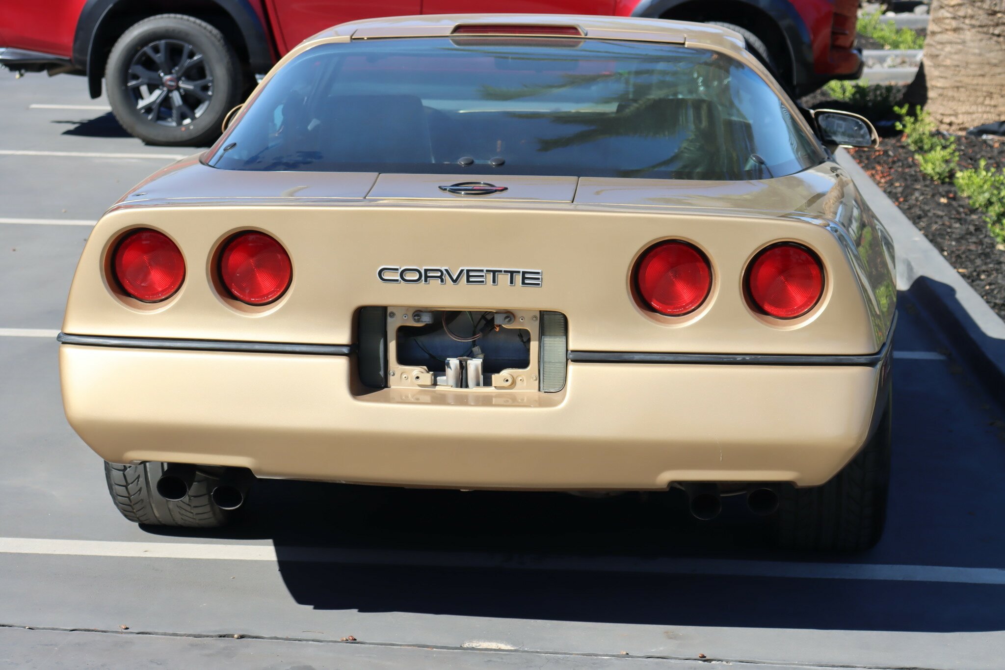1987 CHEVROLET CORVETTE C4 4 SP AUTOMATIC 2D COUPE