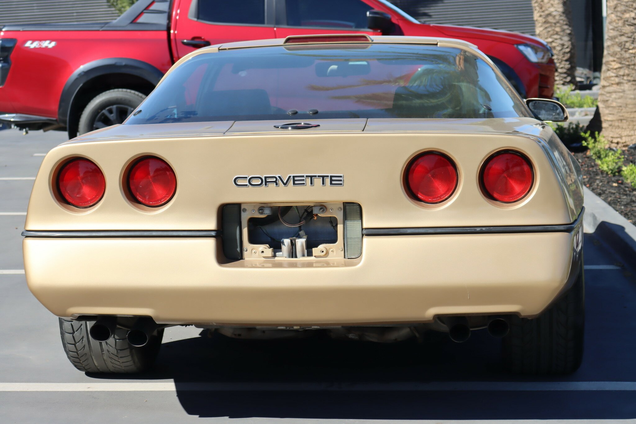 1987 CHEVROLET CORVETTE C4 4 SP AUTOMATIC 2D COUPE