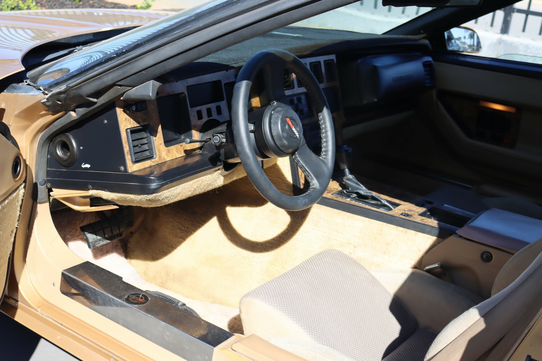 1987 CHEVROLET CORVETTE C4 4 SP AUTOMATIC 2D COUPE